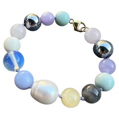 Bracelet de perles multi couleurs multi gemmes perle blanche J DAUPHIN