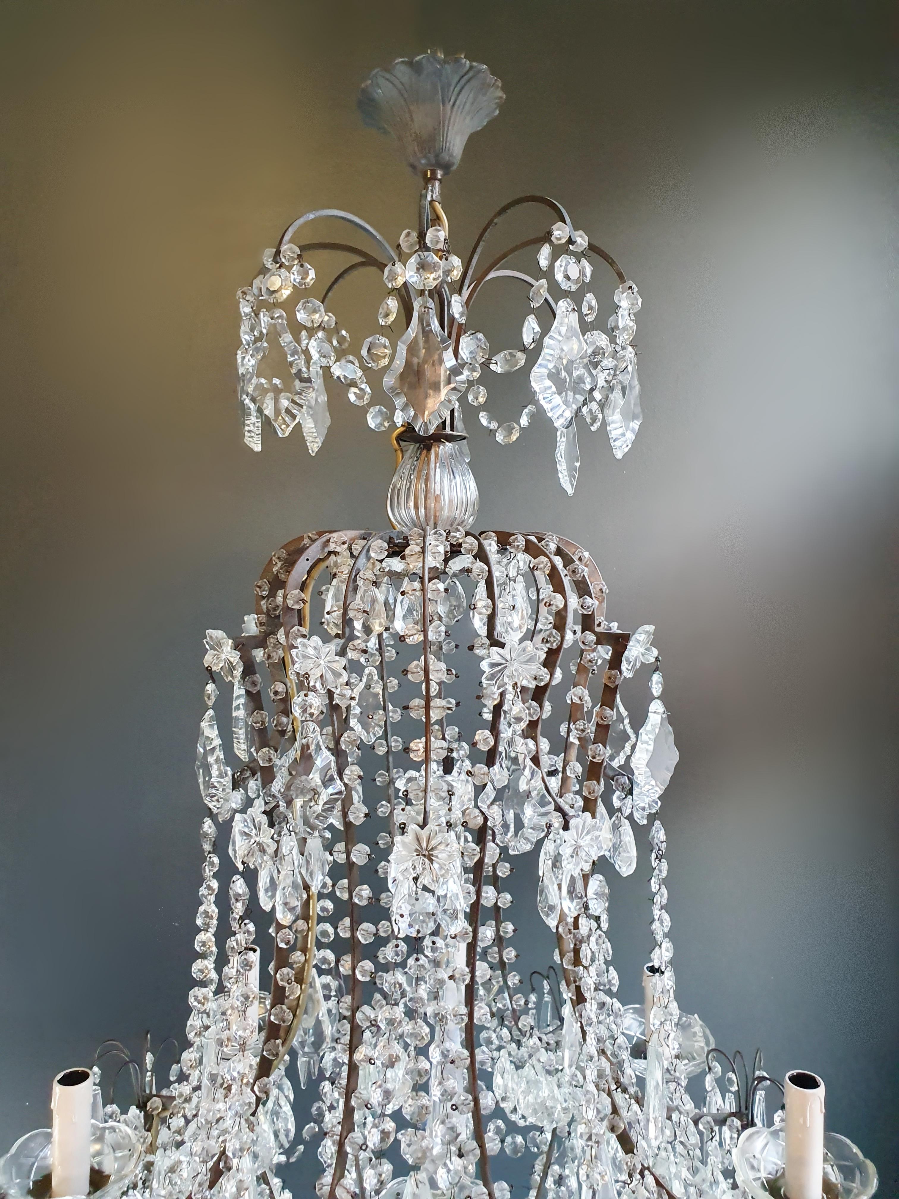 Europeo Lampadario di cristallo in ottone con perline Lampada da soffitto antica Lustro Art Nouveau in vendita