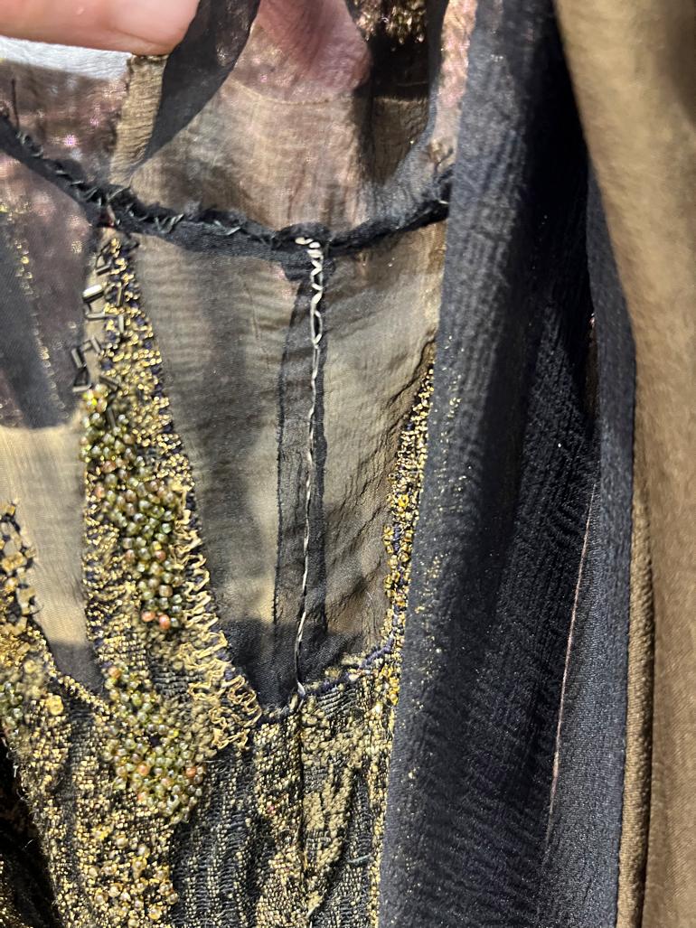 Vestido de noche brocado con cuentas y manga larga JUANITA SABBADINI en venta 6