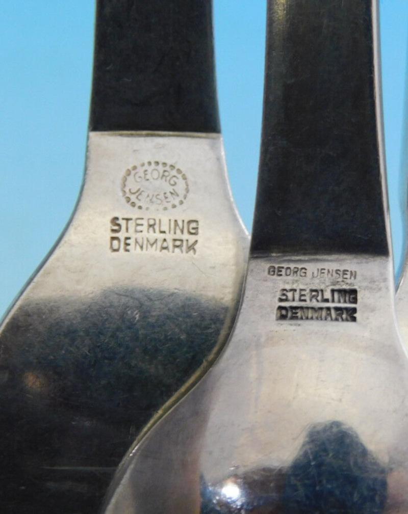 56-teiliges Tafelbesteck aus Sterlingsilber mit Perlen von Georg Jensen für 8 Personen, Dinner (20. Jahrhundert) im Angebot