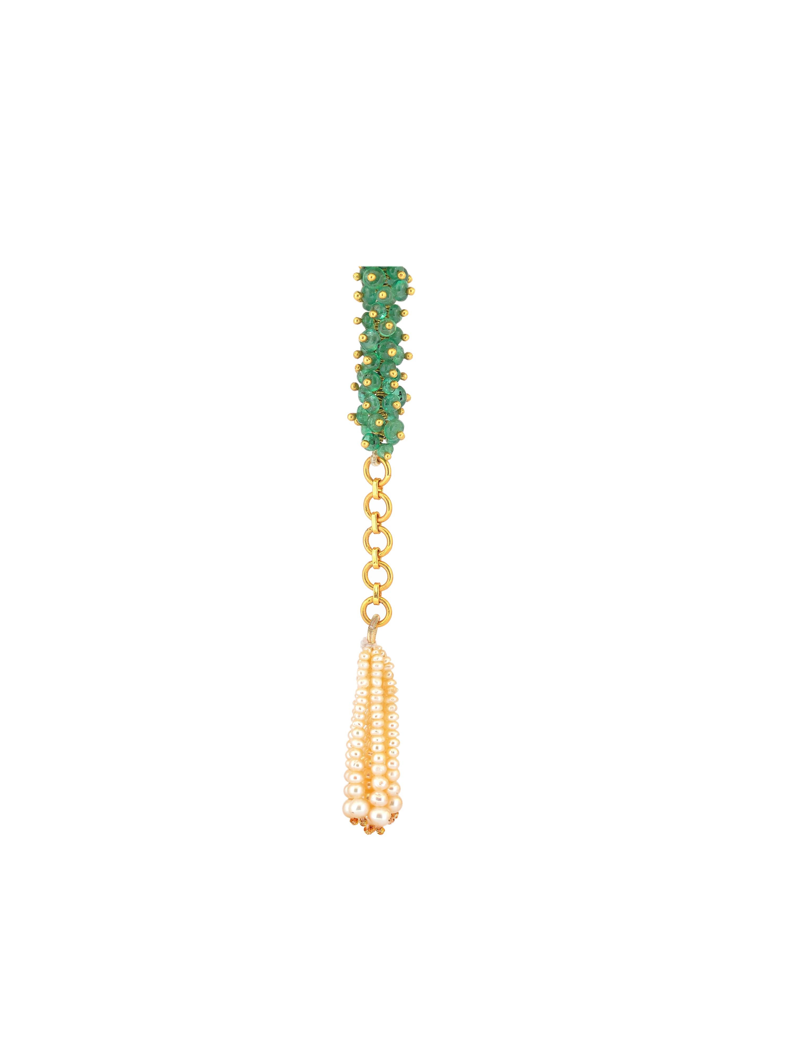 Perlenkette Smaragd Armband Hand Made in 18K Gold mit einer Perlenquaste Damen im Angebot