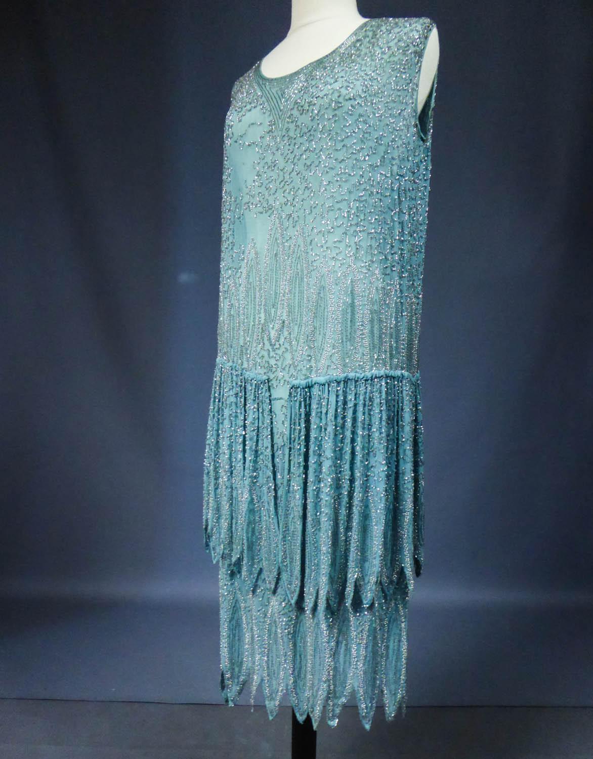Women's Beaded Charleston Flapper Dress from Art Deco French Period Circa 1920 For Sale