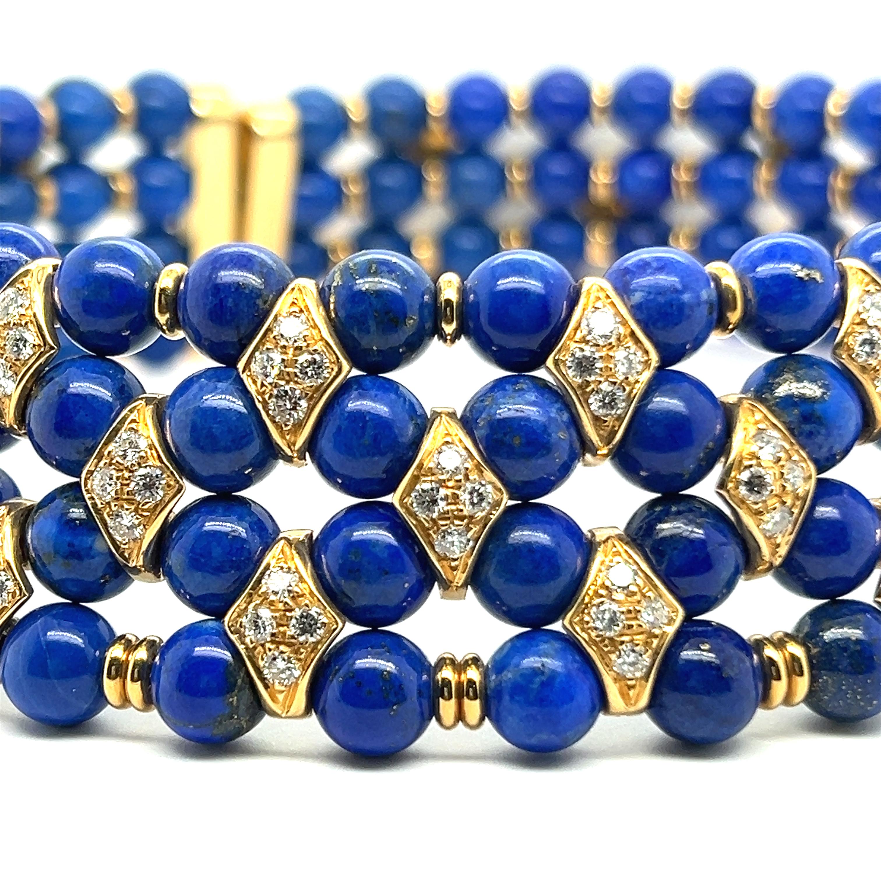 Elevate your neckline with this stunning choker necklace, adorned with 144 round lapis lazuli beads of around 8.2 mm in diameters and 104 brilliant-cut diamonds of G-H color and vs clarity, totaling 5.20 carats.  Set in 18 Karat yellow gold, it