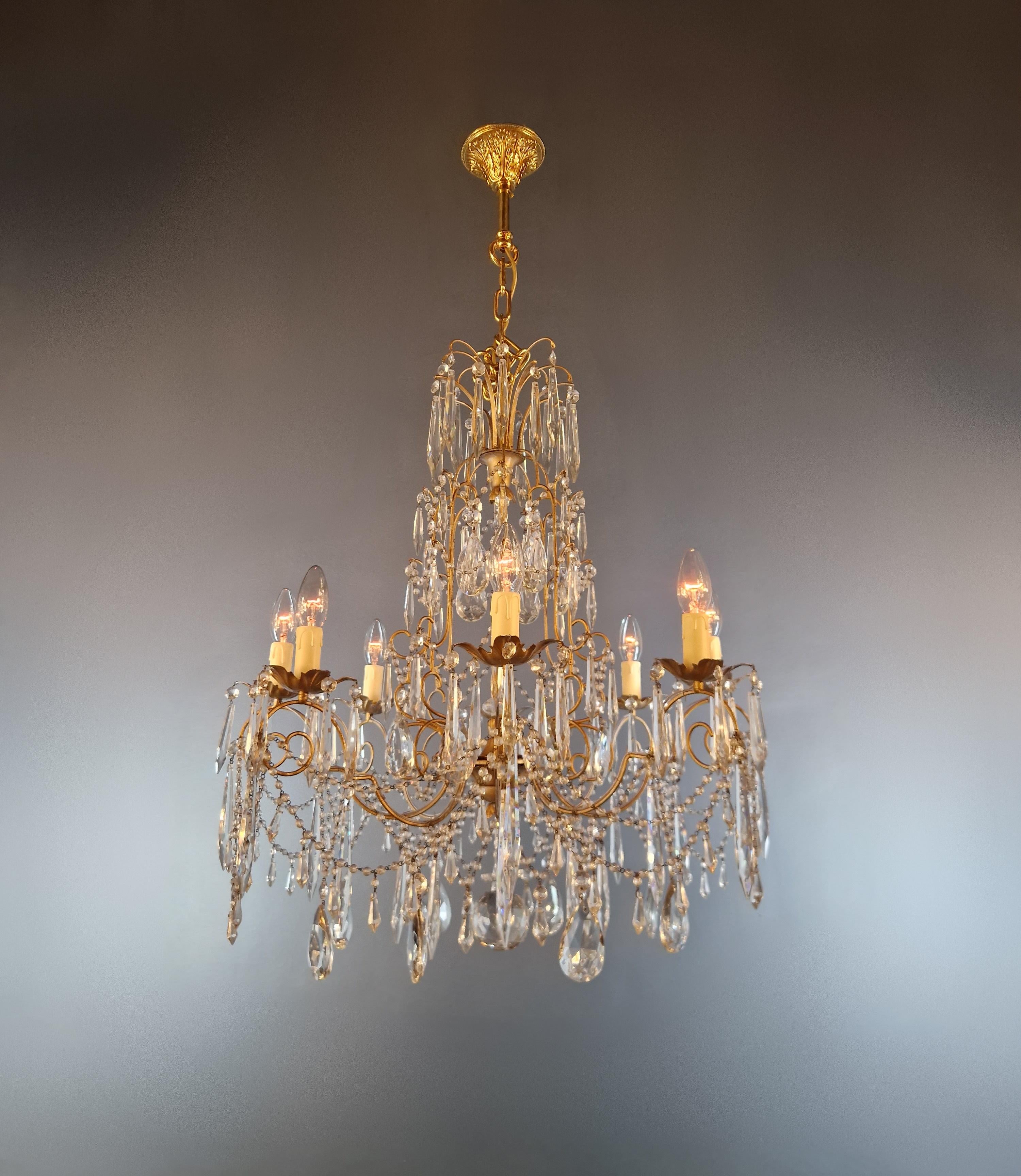 Elegant antique chandelier: a testament to craftsmanship and grace

Experience the revived splendor of the past in our meticulously restored vintage chandelier, a true masterpiece that embodies the pinnacle of Art Nouveau design. With the greatest
