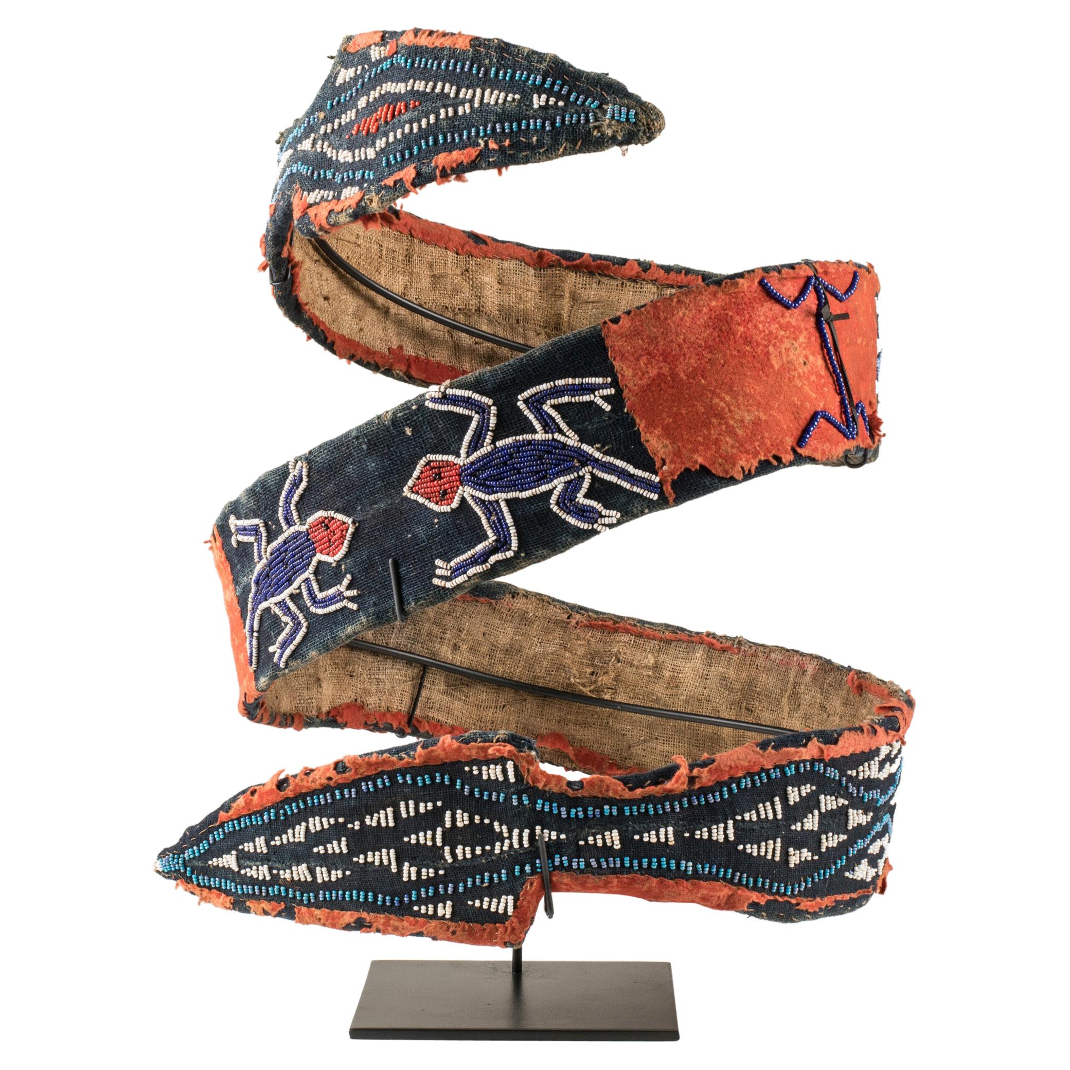 Ceinture serpent à double tête perlée, peuple des Grasslands, Cameroun en vente