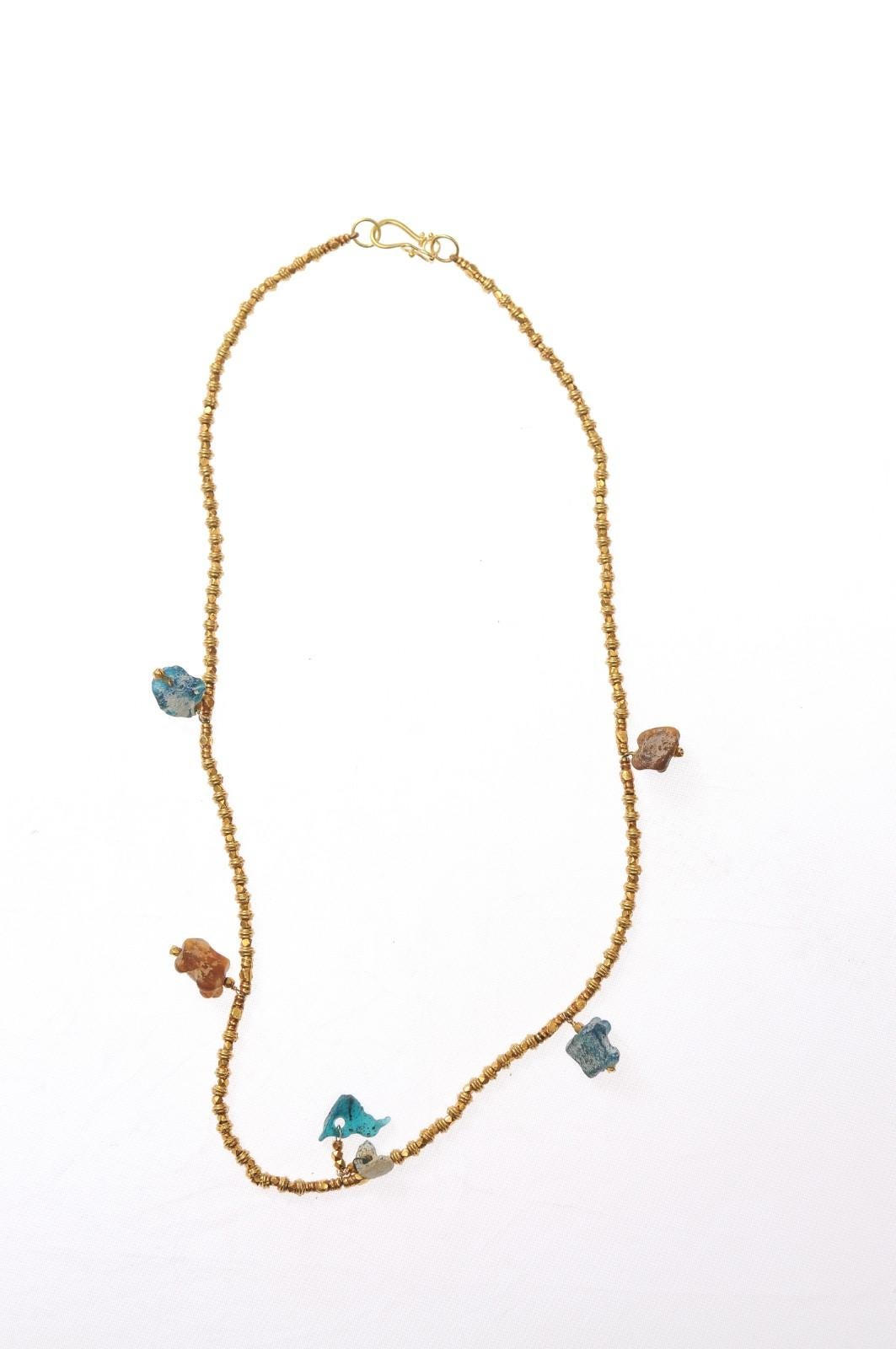 Classical Roman Beaded gold necklace w/ Roman glass charms For Sale