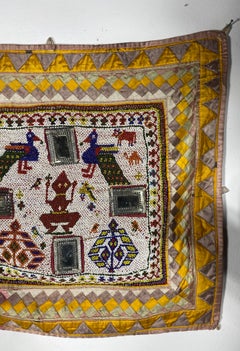 Perlen / handbestickt  Chakla-Stoff Gujarat Saurashta Textil aus Indien