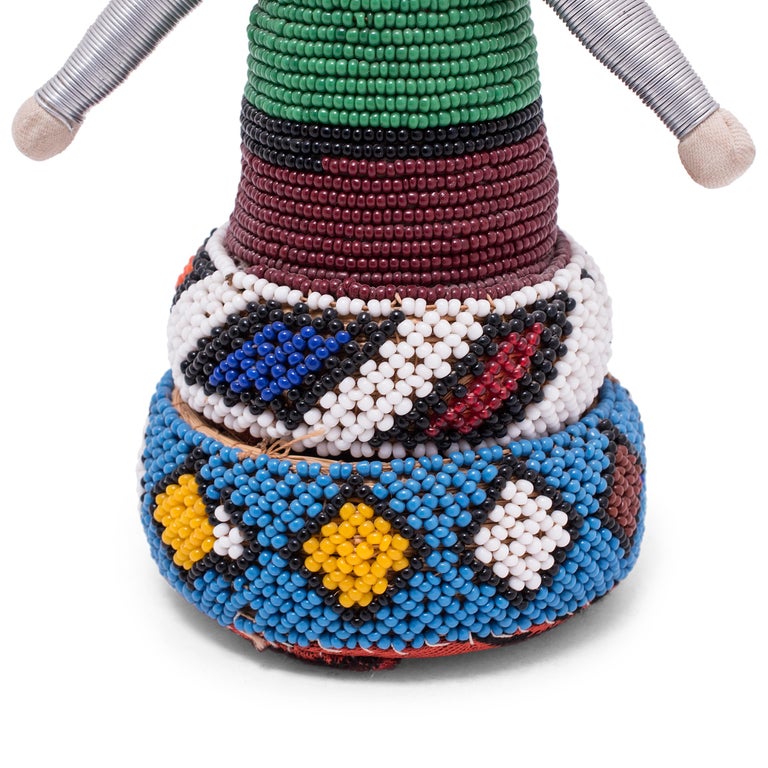 Beaded Ndebele Fertility Doll In Good Condition For Sale In Chicago, IL