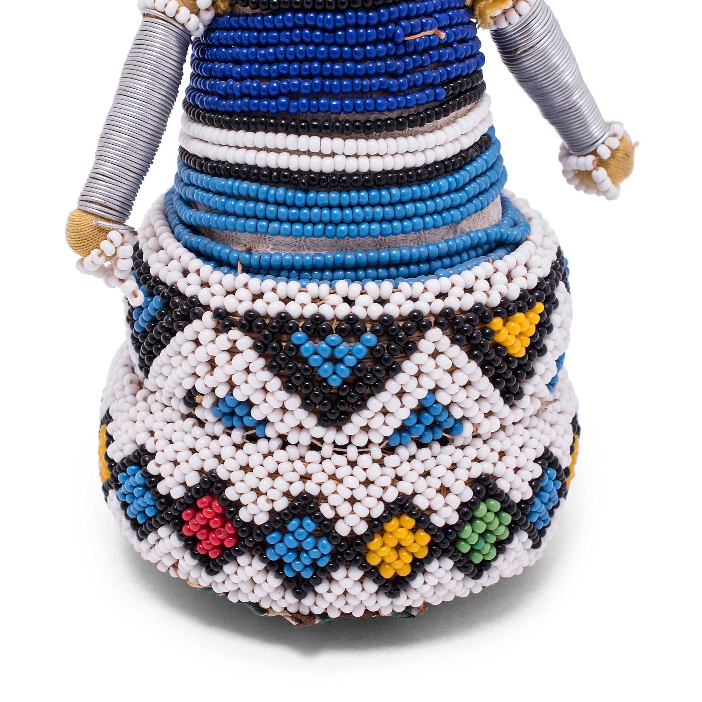 Perlenbesetzte Ndebele Fertility-Puppe im Zustand „Gut“ im Angebot in Chicago, IL