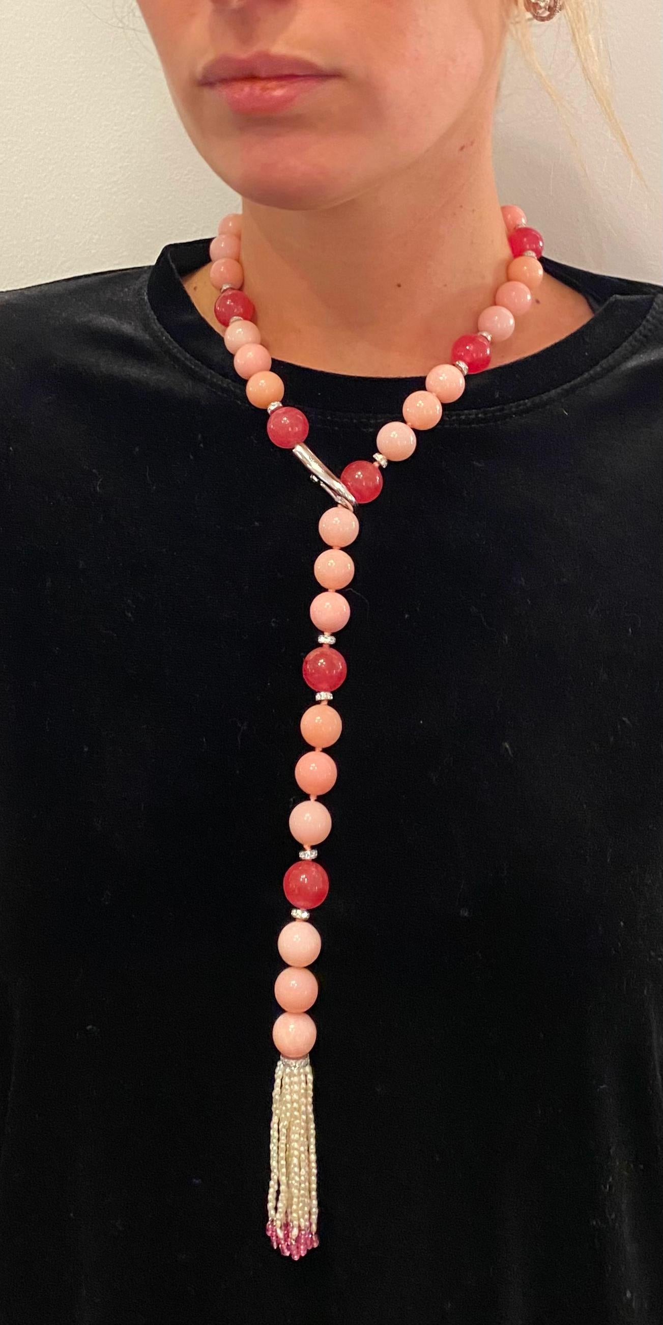 SCAVIA Pink Opal/Rhodochrosite Spheres Spinel And Small Pearls Tuft In New Condition For Sale In Rome, IT