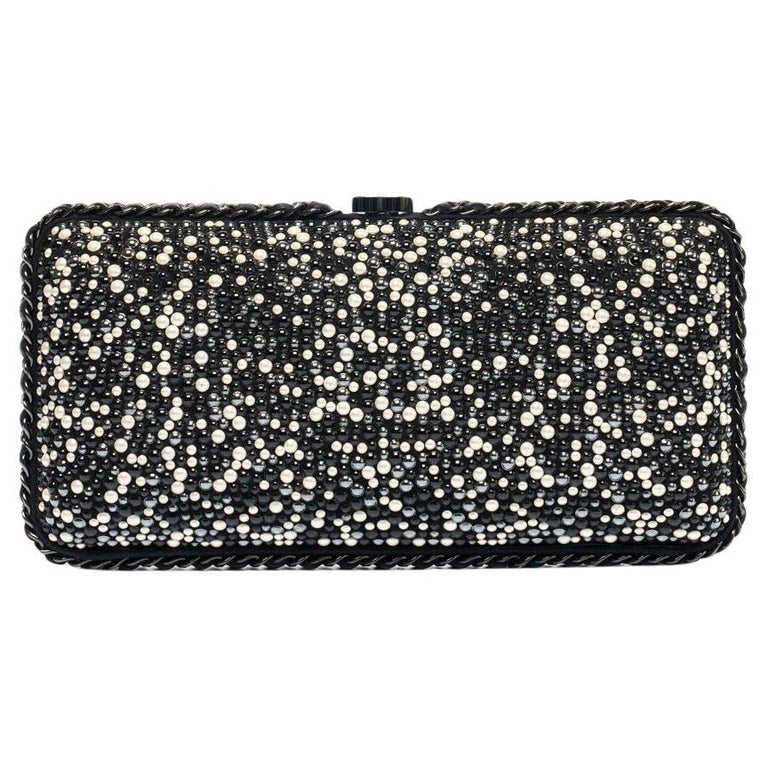 Pochette di perle con perline in vendita su 1stDibs Italia