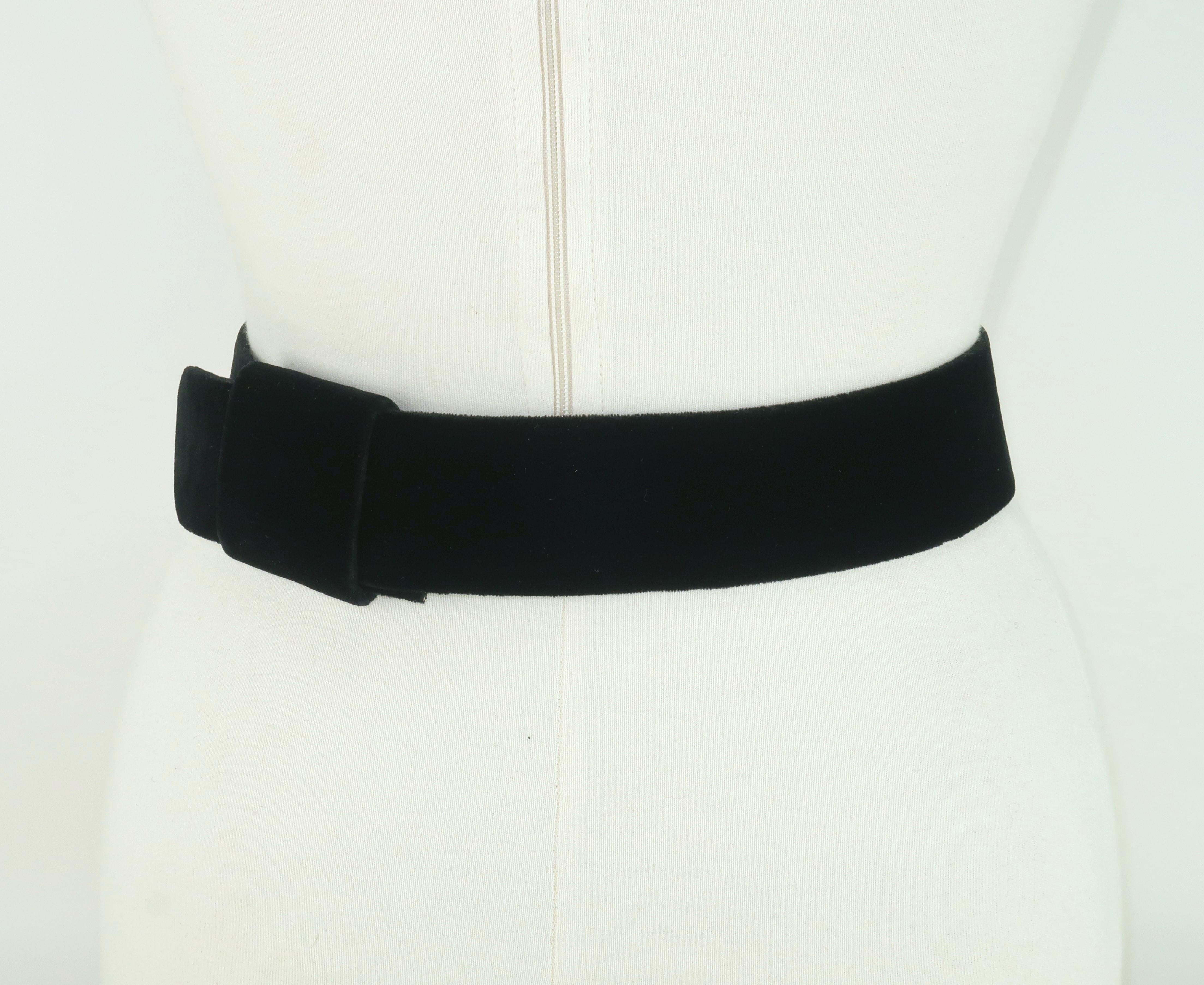 Beaded Rooster Cummerbund Velvet Belt, 1980’s 1