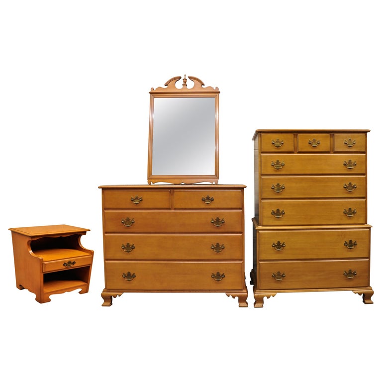 Beals Maine Rock Maple 4 Piece Bedroom, Dresser And Chester Set