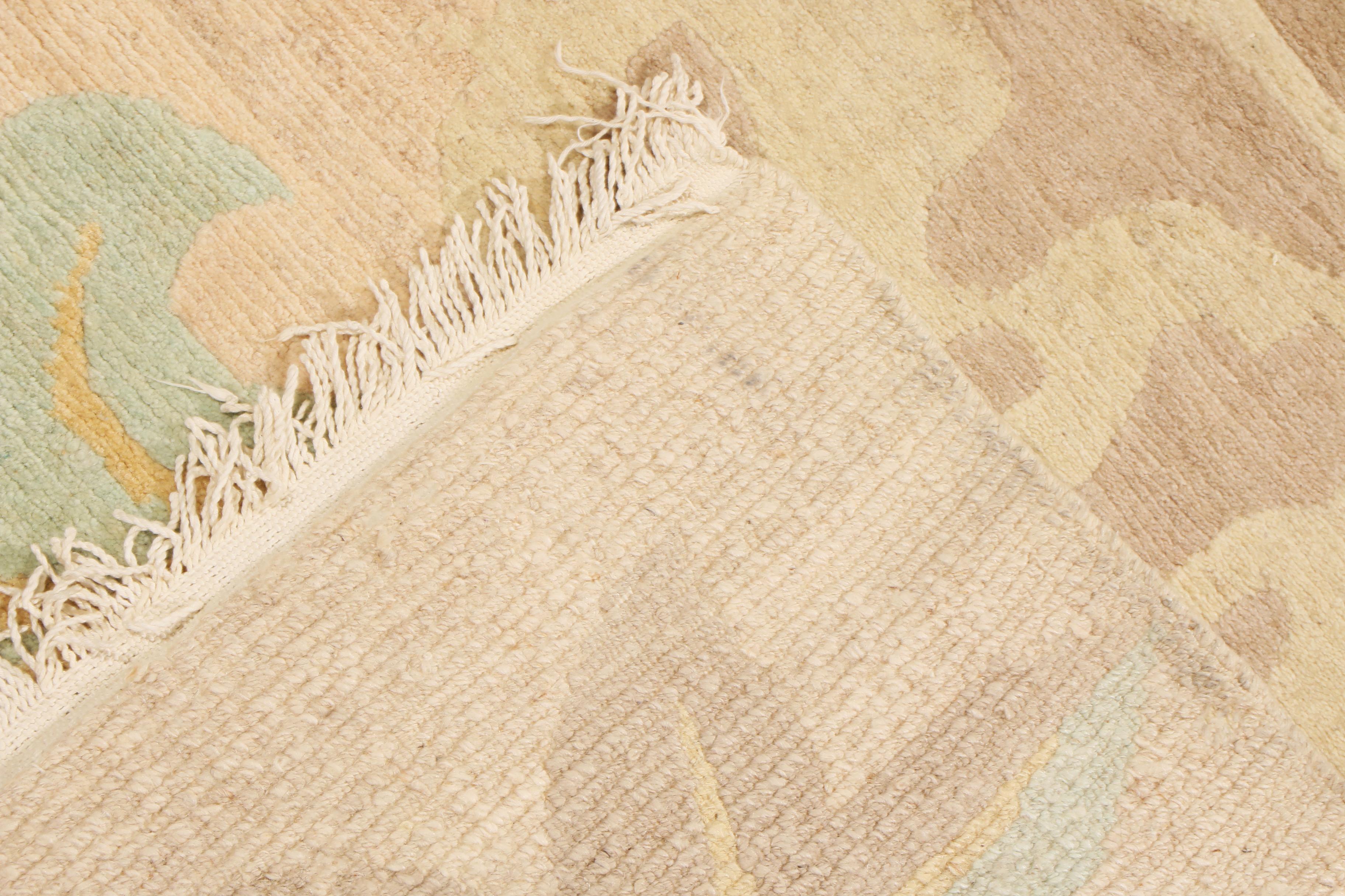 Laine Tapis et tapis de couloir en laine beige et bleu à motifs géométriques floraux Beama de Kilim en vente