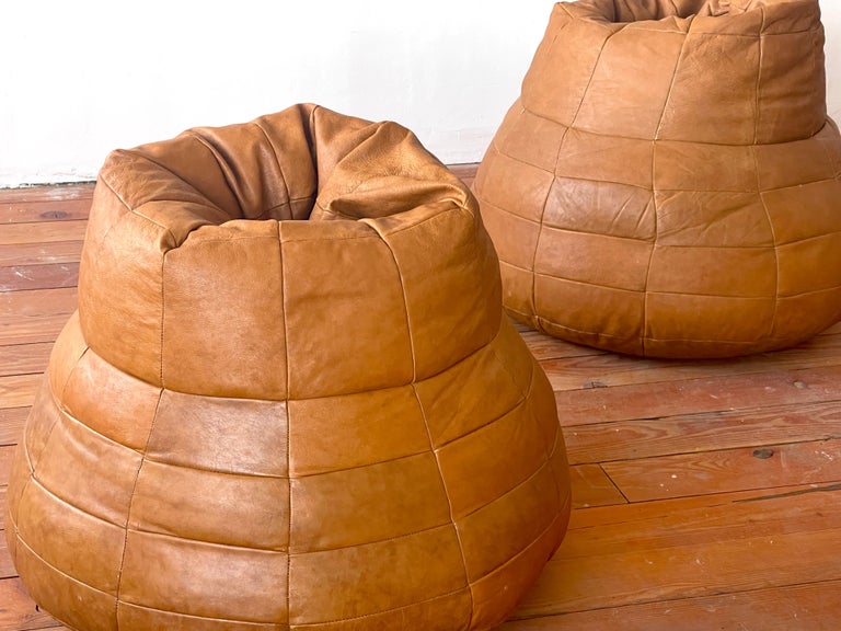 Great leather patchwork bean bag chair by De Sede with wonderful caramel leather with great patina.
Newly stuffed with foam beans
Priced individually.


     