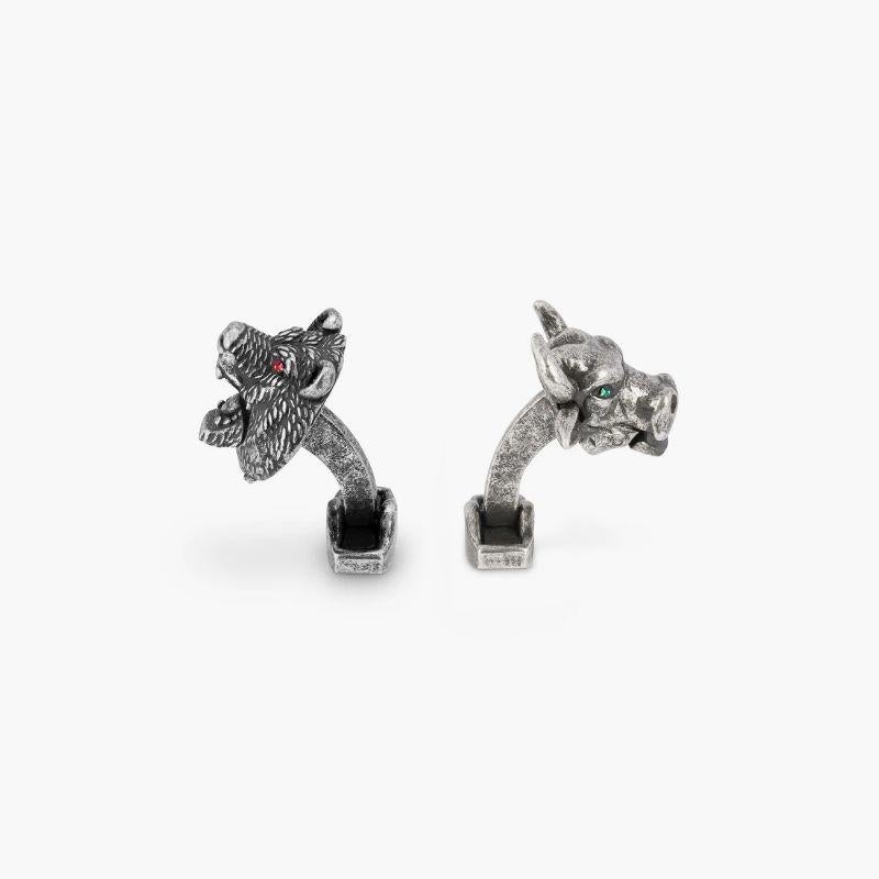 Bear and Bull Mechanical Cufflinks with Swarovski Elements

The wall street stock market has inspired these novelty cufflinks. This mismatched pair features a bull and a bear to represent the rise and falls within the market. Perfect for people in