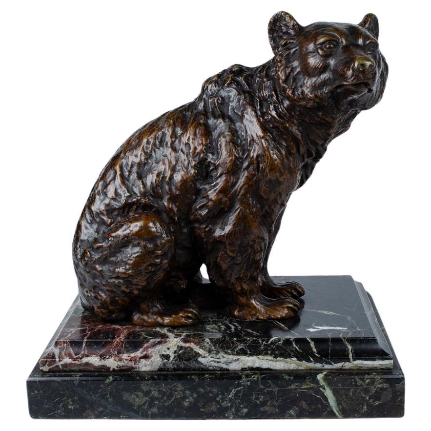 Bear figure in patinated bronze with marble base signed "E. Perot" For Sale