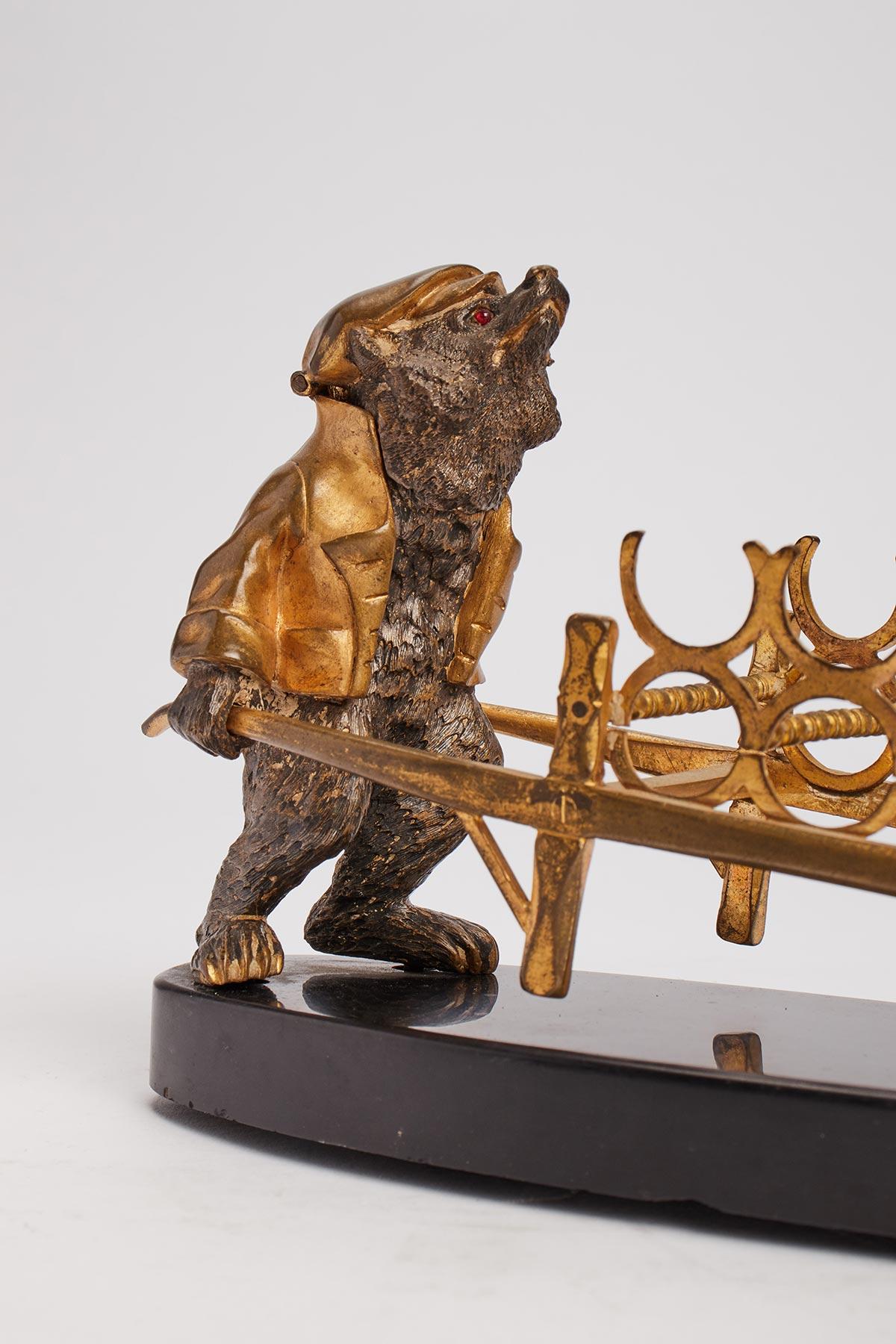 Bear Inkwell and Fountain Pen Holder, Russia, 1880 In Excellent Condition In Milan, IT