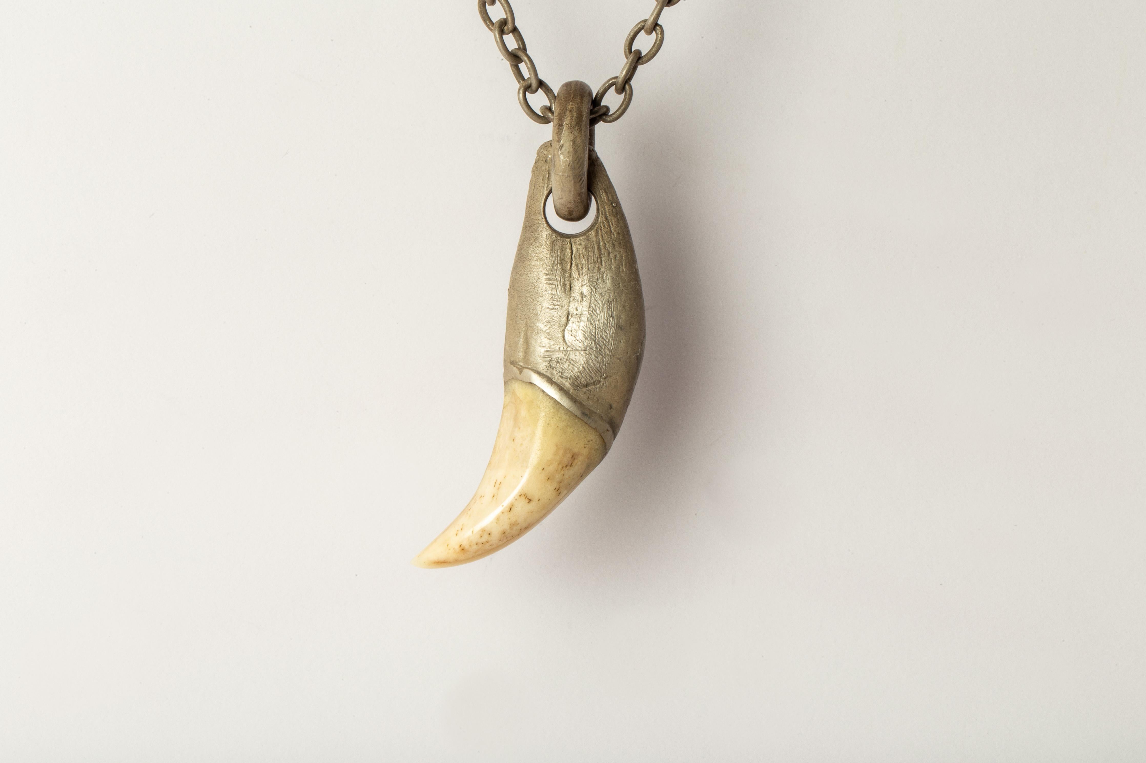 Bear Tooth Necklace Ghost Hybrid (Large, DA+B) For Sale 1