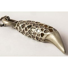 Bear Tooth Necklace Ghost (Medium, Mega Pavé, DA+DIA)