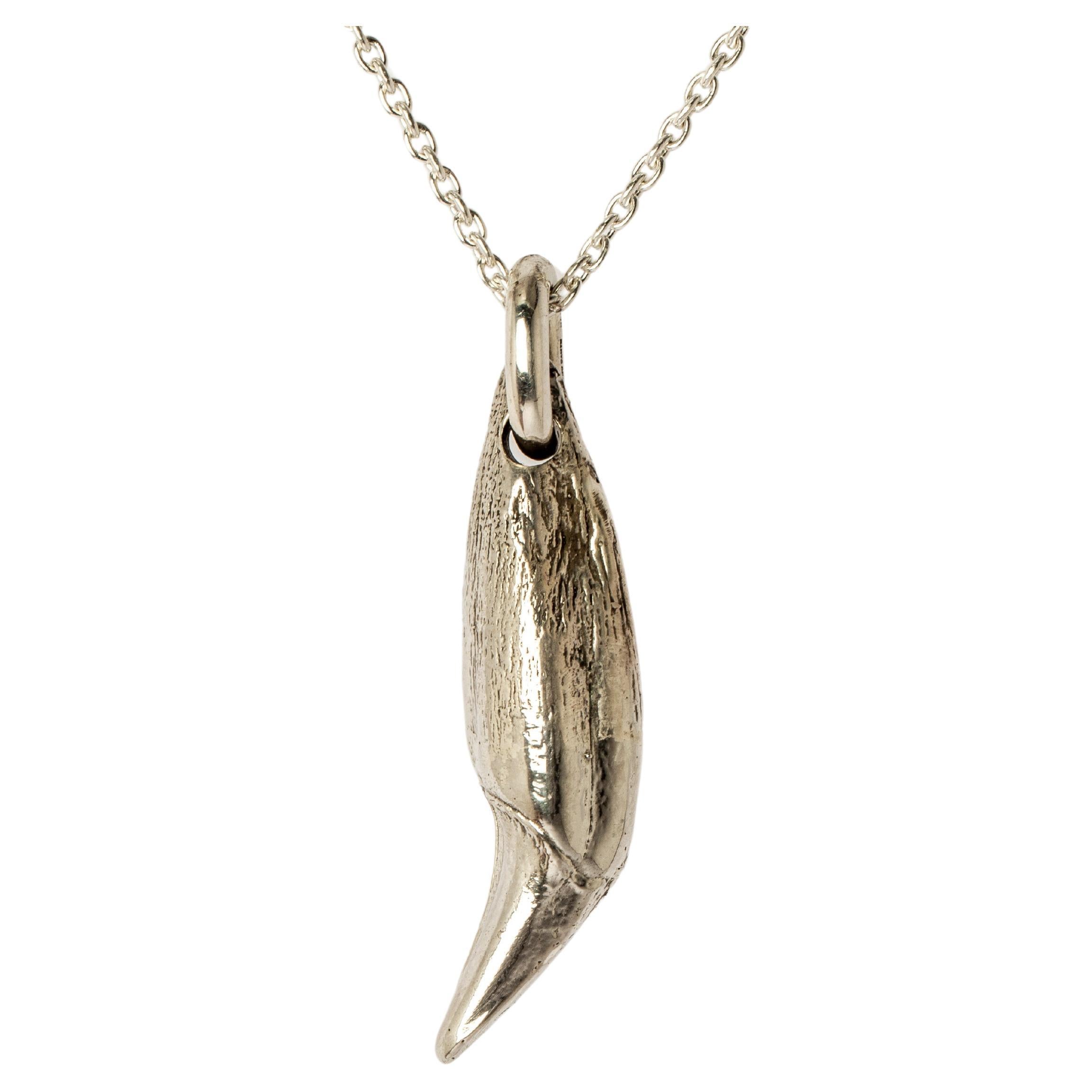 Bear Tooth Necklace Ghost (Medium, PA) For Sale