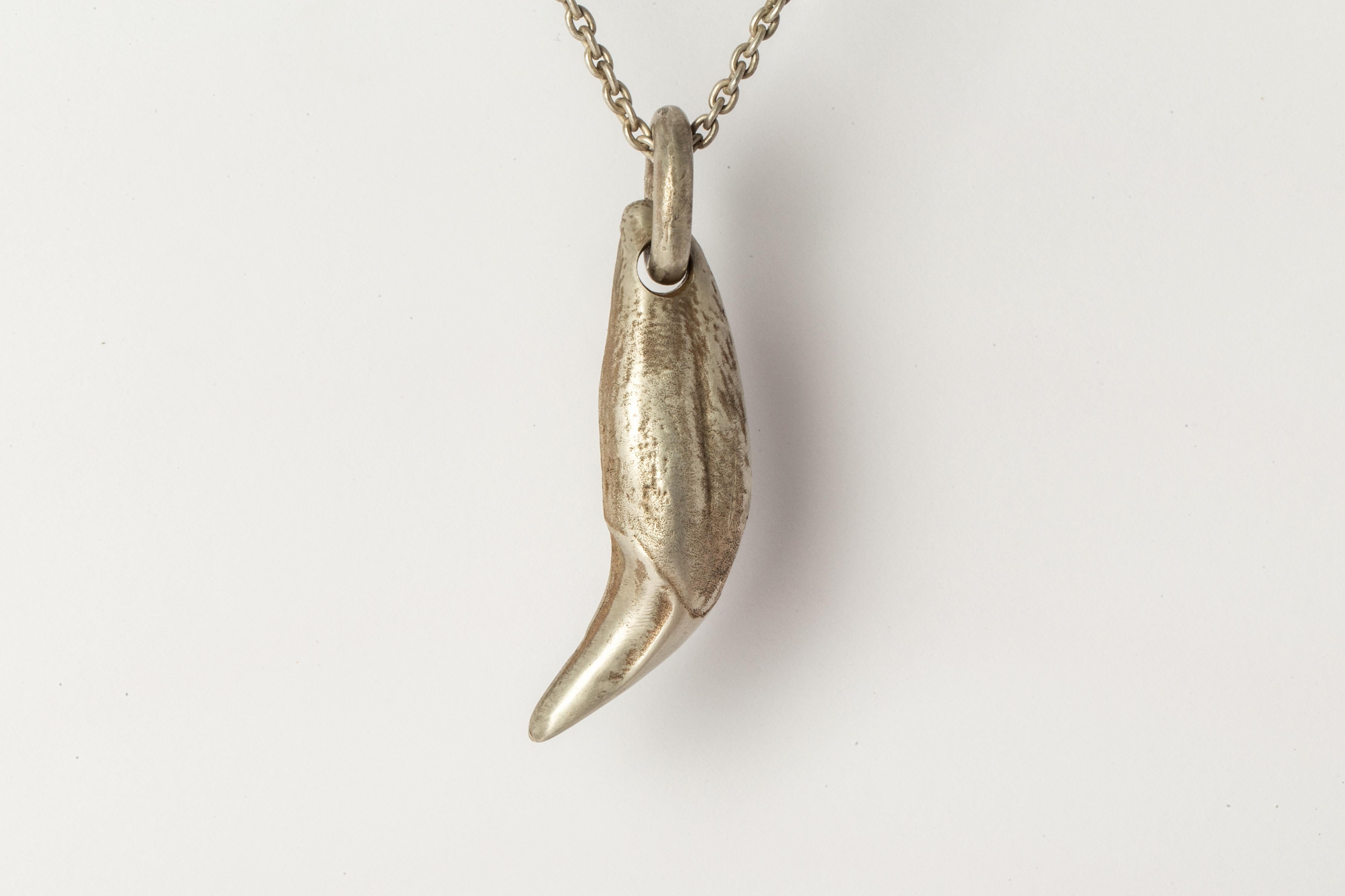 Bear Tooth Necklace Ghost (Small, 0.2 CT, Diamond Slab, DA+DIA) In New Condition For Sale In PARIS, FR