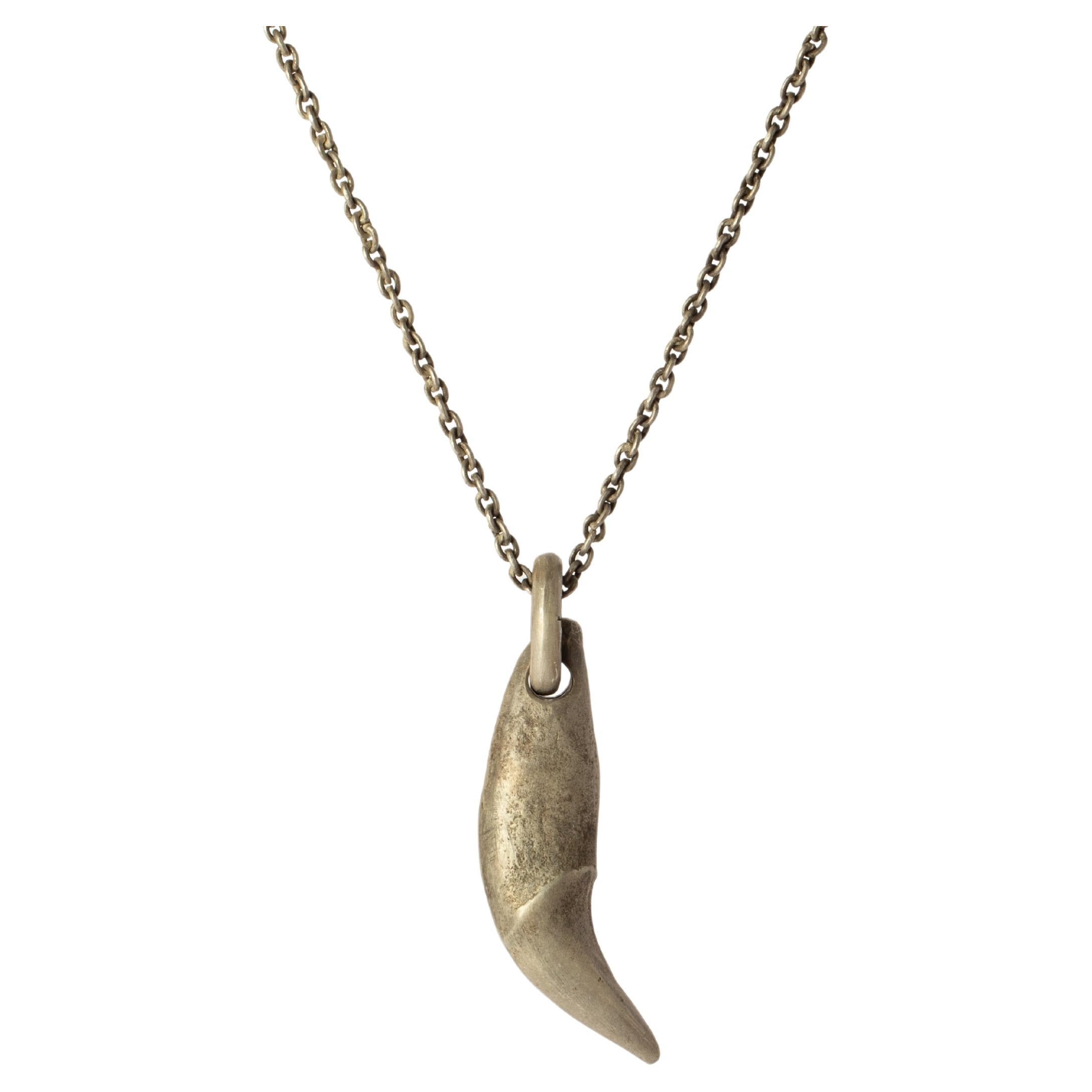 Bear Tooth Necklace Ghost (Small, DA) For Sale