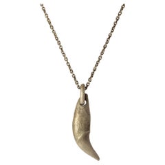 Bear Tooth Necklace Ghost (Small, DA)