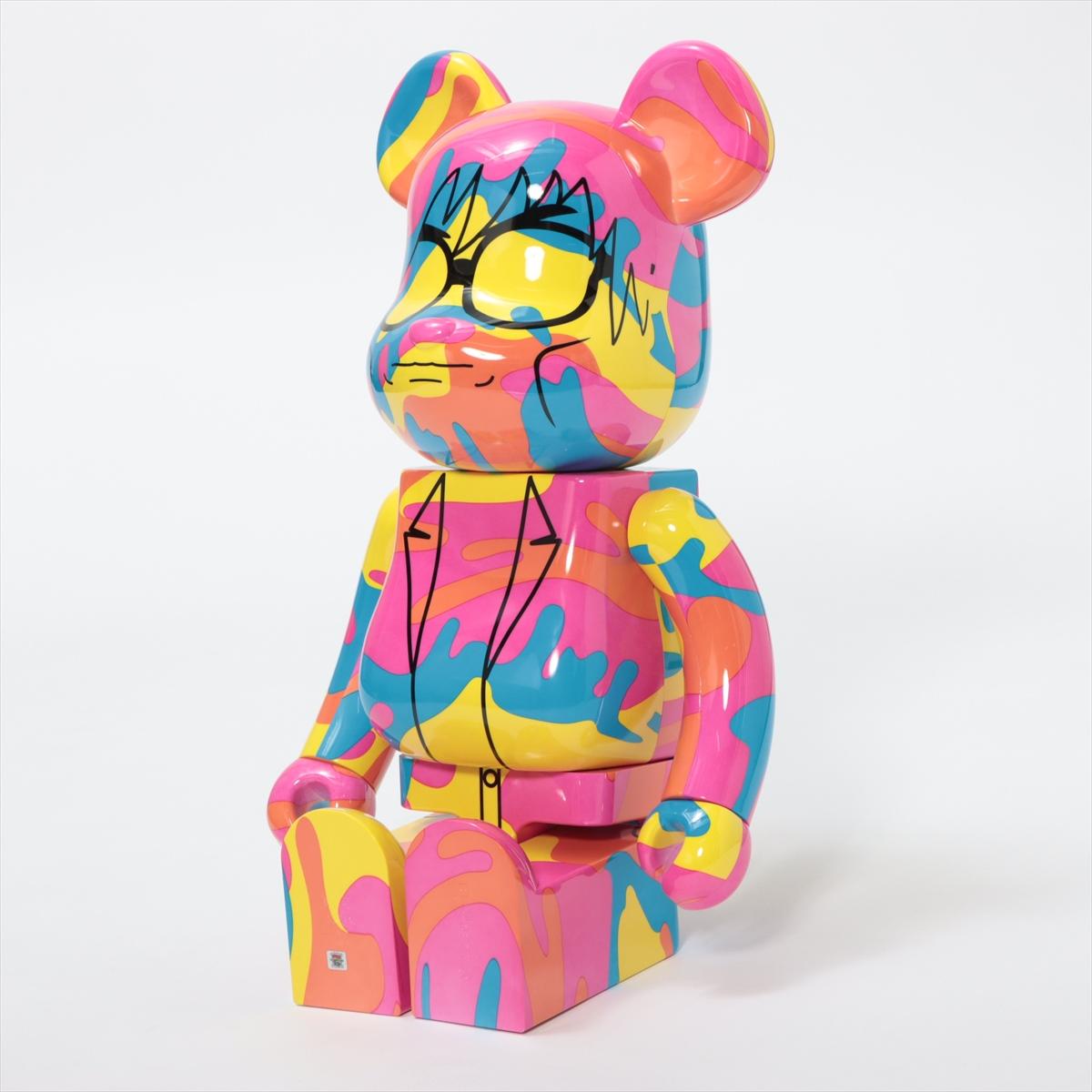 The Bearbrick Andy Warhol Special Multicolor is a playful and stylish collectible toy that merges contemporary design with a touch of whimsy. Featuring a vibrant array of colors, the Bearbrick figurine stands out with its bold aesthetic. The