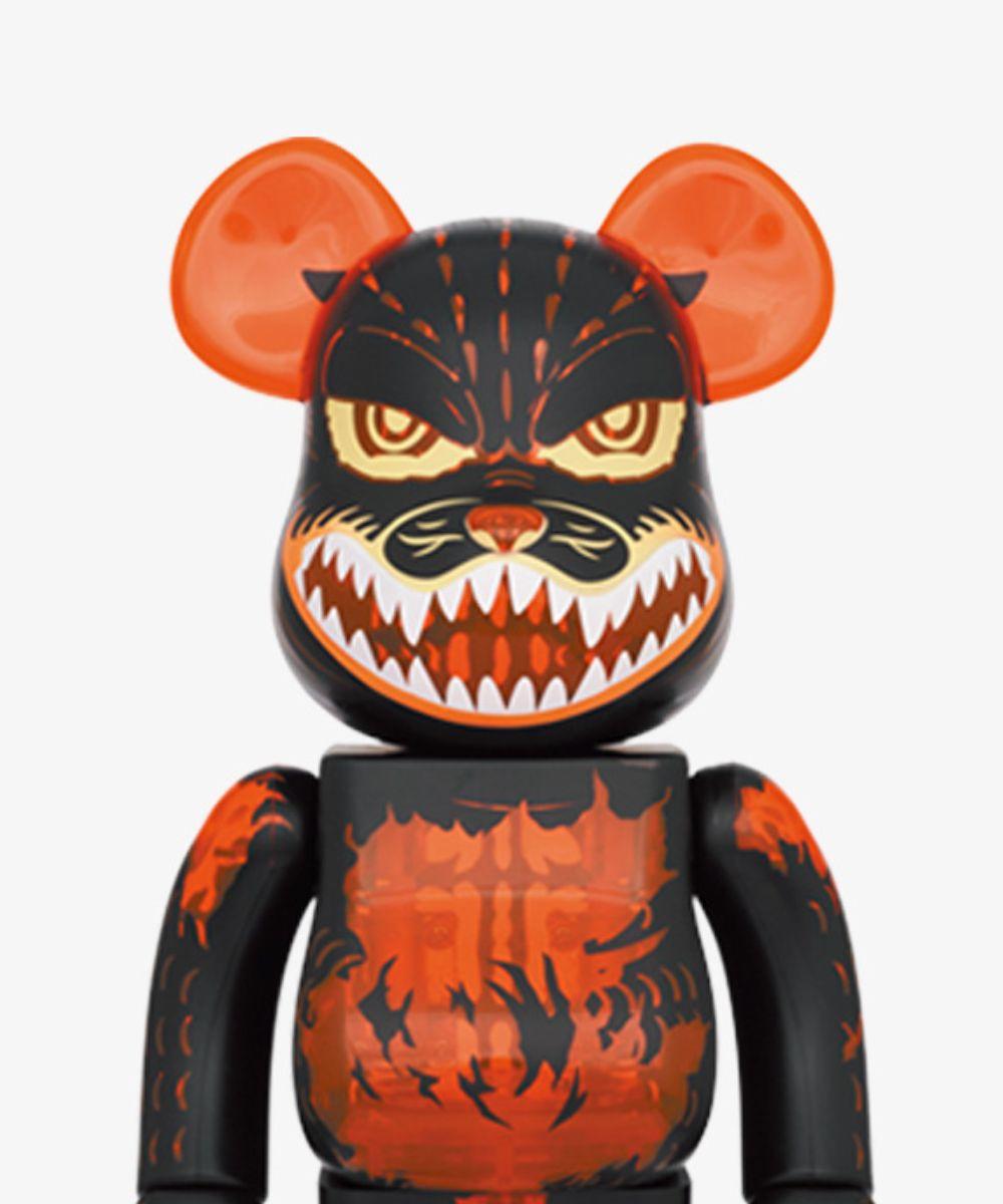 100%/400 % Godzilla dévorant orange clair - Sculpture de Bearbrick