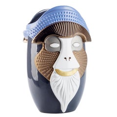 Vase en forme de singe barbu