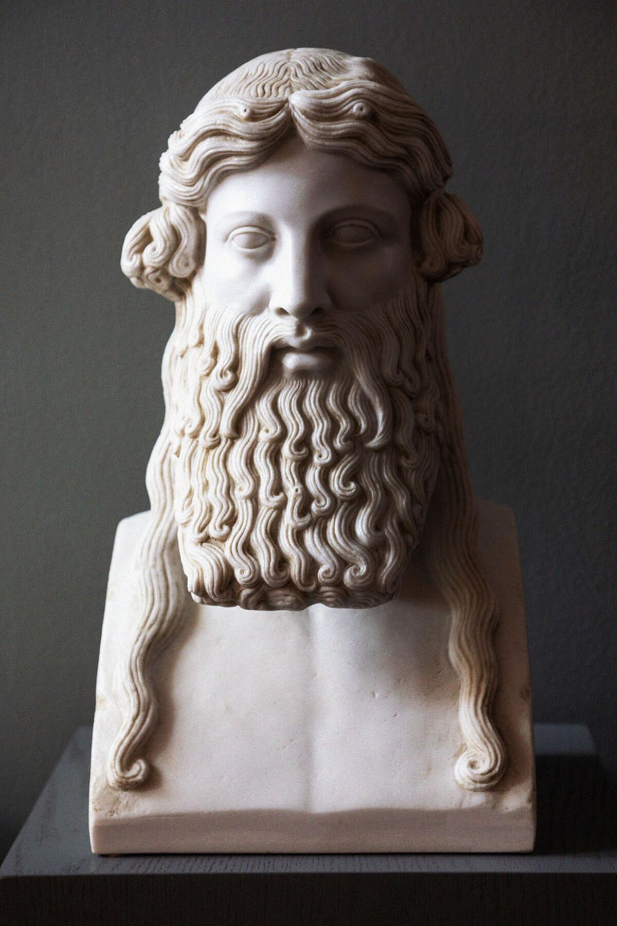 Bärtiger Hermes, hergestellt aus gepresstem Marmorpulver, Museum İzmir (Gegossen) im Angebot