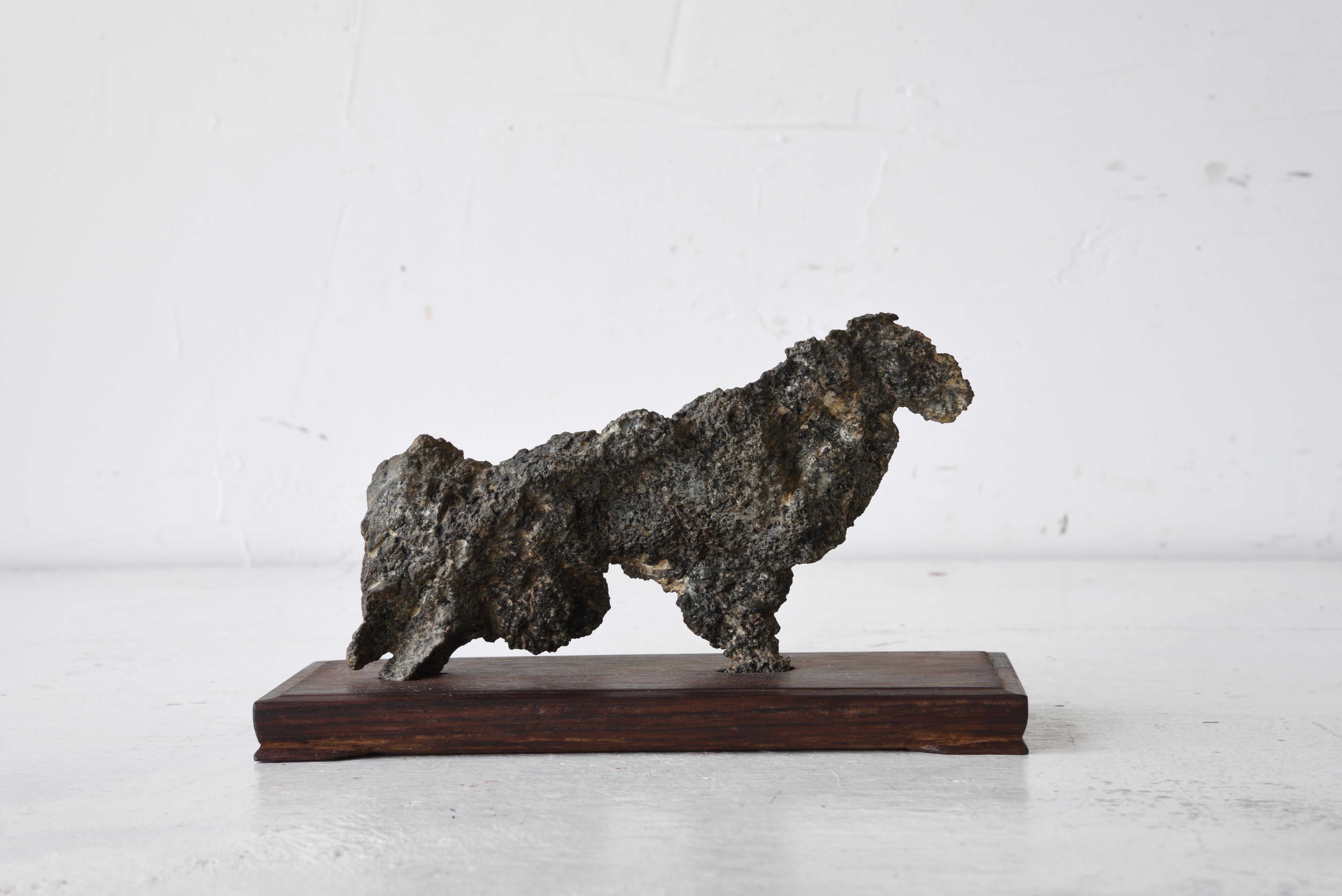 SUISEKI, BEAST – Supernatural abstract stone like a four‐footed creature with completely no processing by human hands, except the arrangement attaching to a custom-made wooden stand as an Art of Japanese ‘Suiseki’. Total size with stand: 17.3 x 7 x