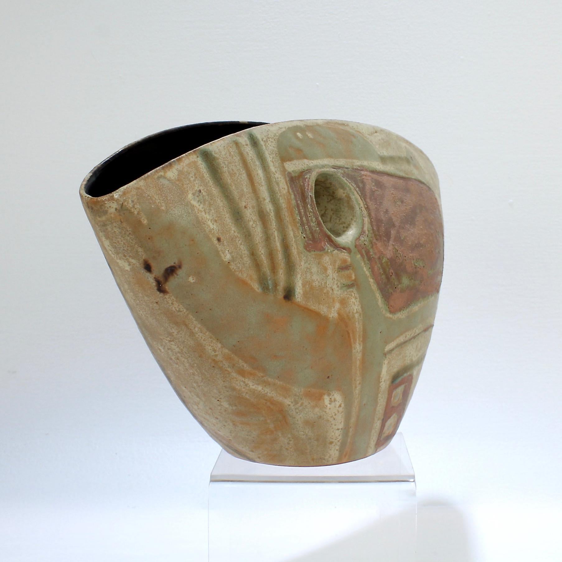Beate Kuhn Mid-Century Modern German Studio Pottery Vase or Vessel In Distressed Condition In Philadelphia, PA
