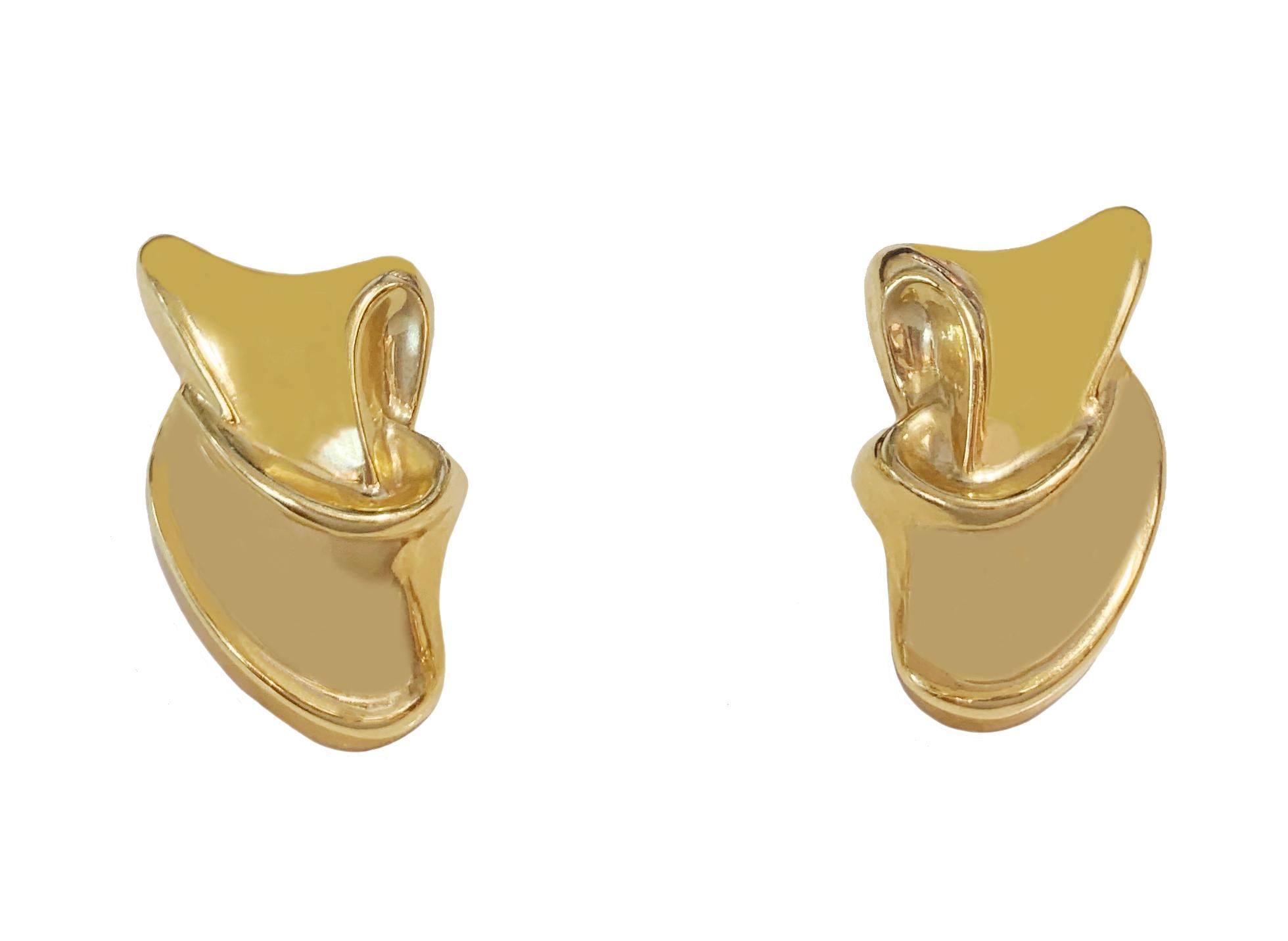 Beatifull Yellow Gold Earrings in 14K Yellow Gold In New Condition For Sale In New York, NY