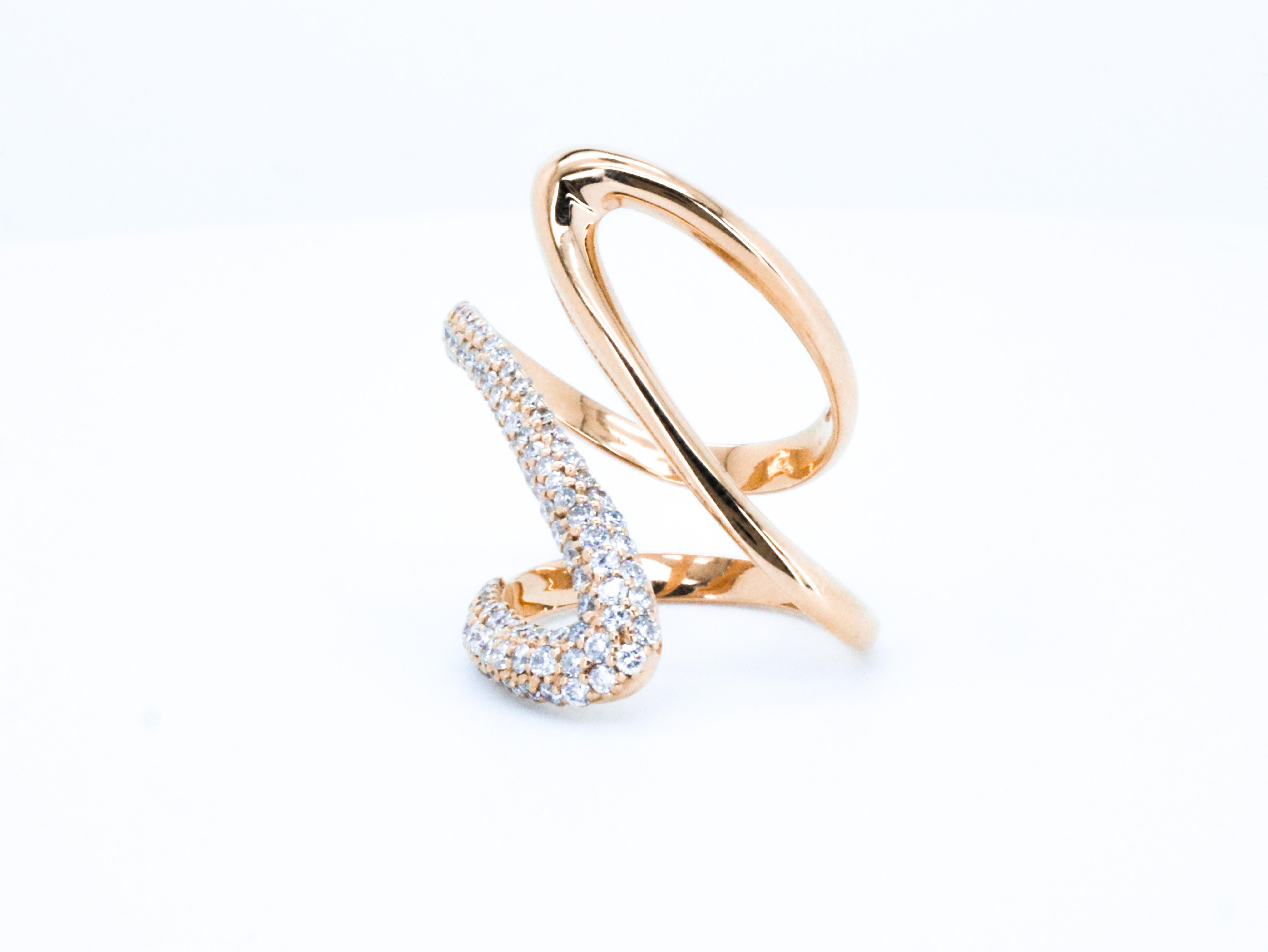 18K Rose Gold Made in Italy Diamond Pave Cosmic Empowerment Cocktail Ring In New Condition For Sale In Milan, IT