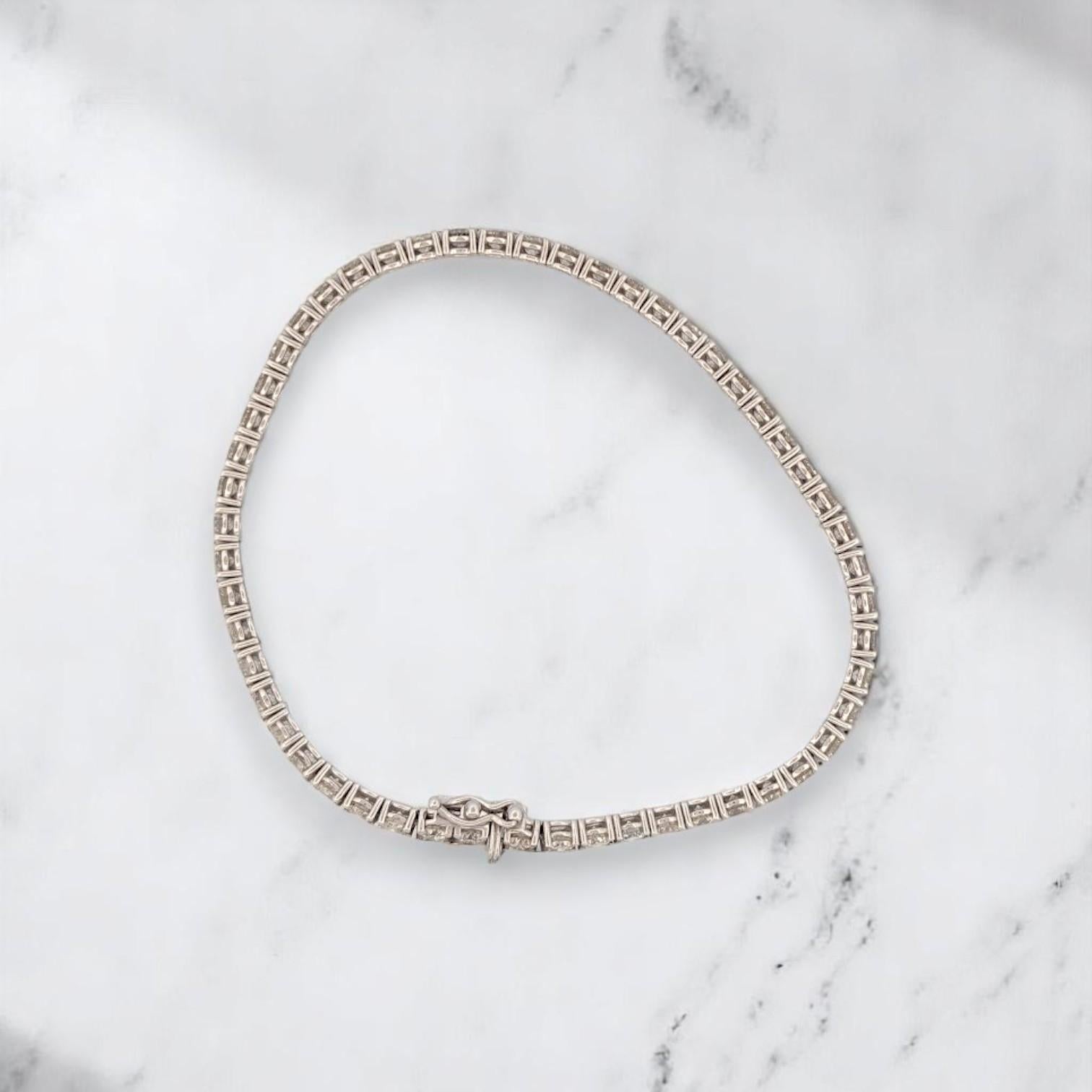 Taglio rotondo Bracciale tennis con diamanti Beatrice  Oro bianco 14K  Diamante rotondo Nature da 5,0ctw in vendita