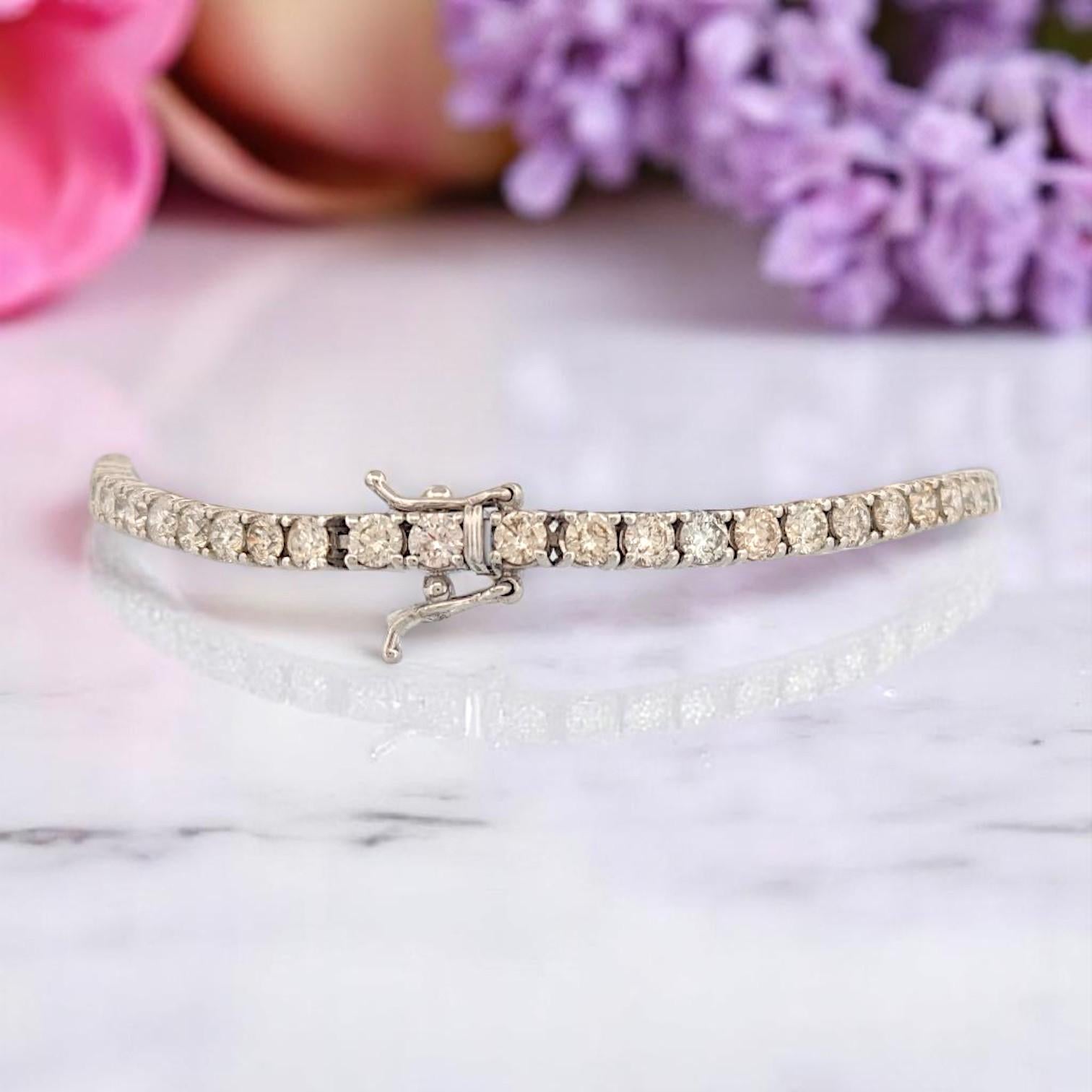 da uomo o donna Bracciale tennis con diamanti Beatrice  Oro bianco 14K  Diamante rotondo Nature da 5,0ctw in vendita