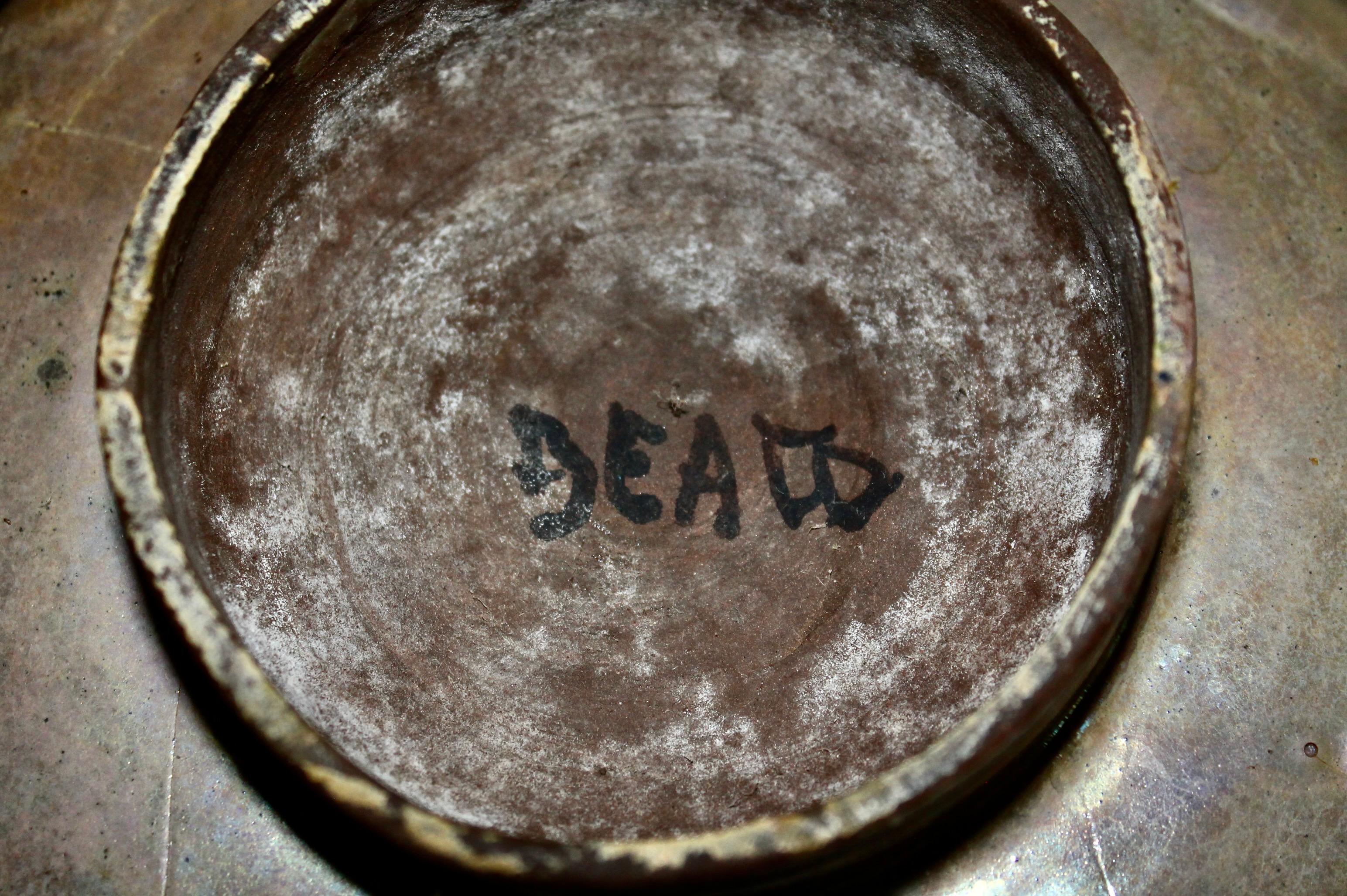 Beatrice Wood 'Beato' Schale aus Gold mit Irradierung (Keramik) im Angebot