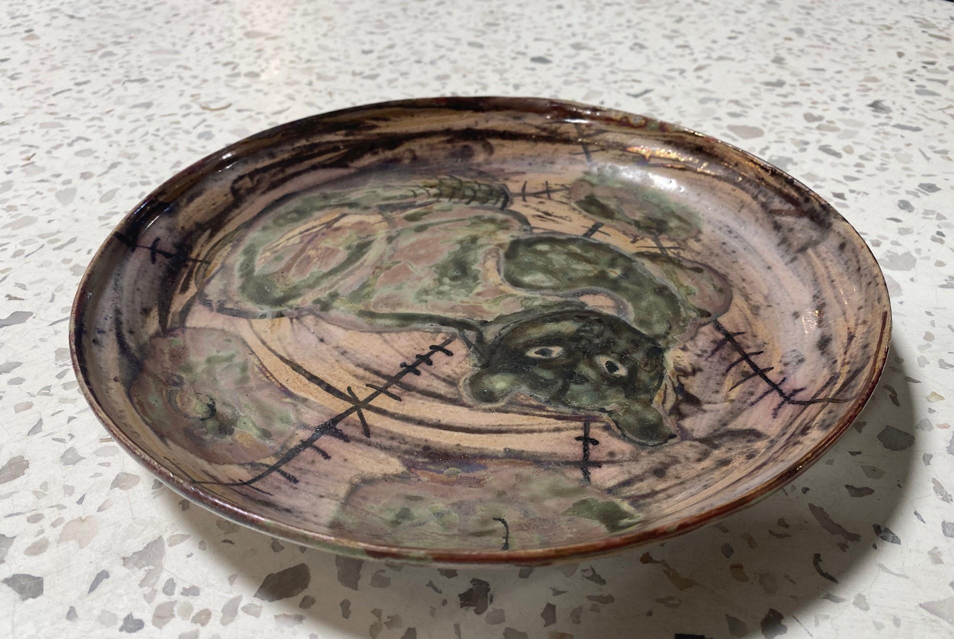 Beatrice Wood Signed Midcentury California Studio Pottery Cat Charger Plate For Sale 3