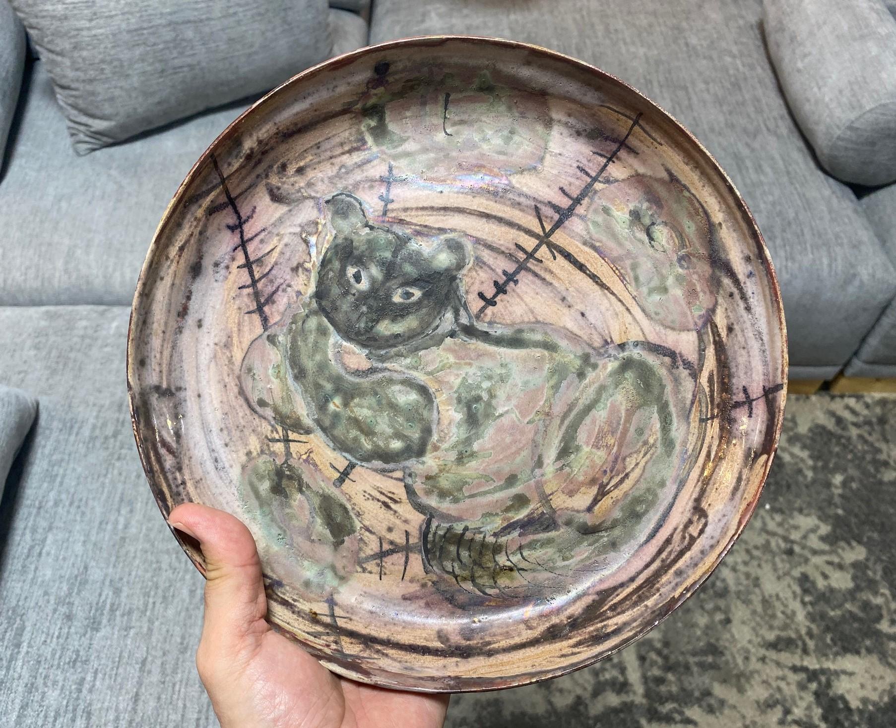 Beatrice Wood Signed Mid-Century California Studio Pottery Cat Charger Plate (assiette de présentation pour chat) en vente 10