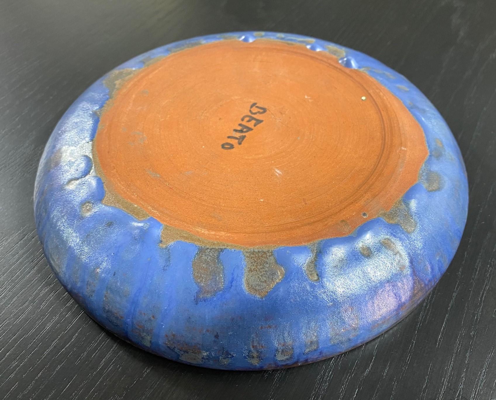 Bol en poterie d'atelier Volcanic Luster bleu irisé signé Beatrice Wood en vente 7