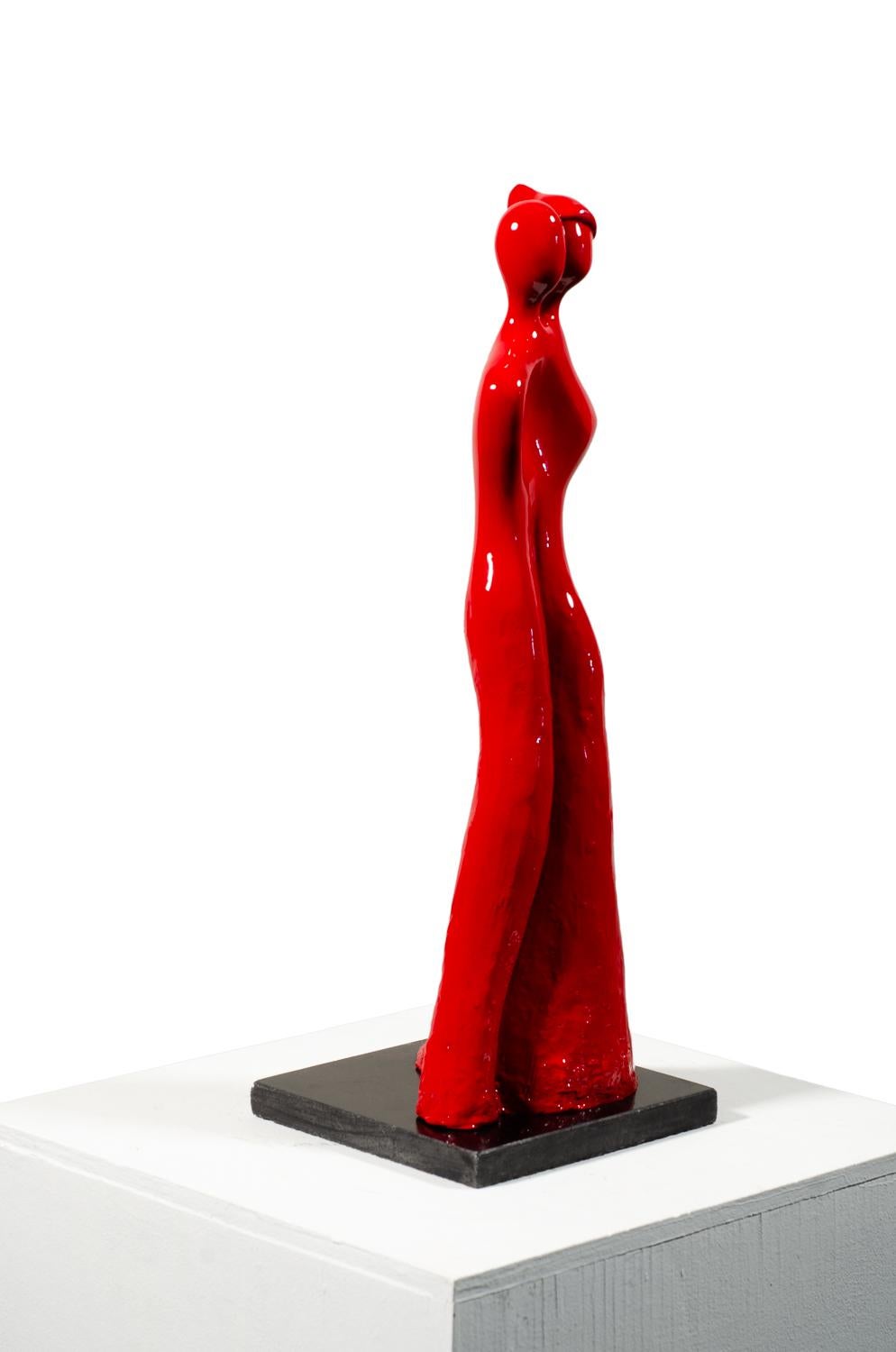 Soul Mates #1 (in red) When in love, their souls and bodies fuse into just one. - Contemporary Sculpture by Beatriz Gerenstein