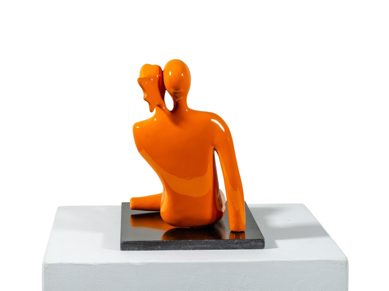 Soul Mates #2 (in orange) When in love their souls and bodies fuse into one. - Contemporary Sculpture by Beatriz Gerenstein