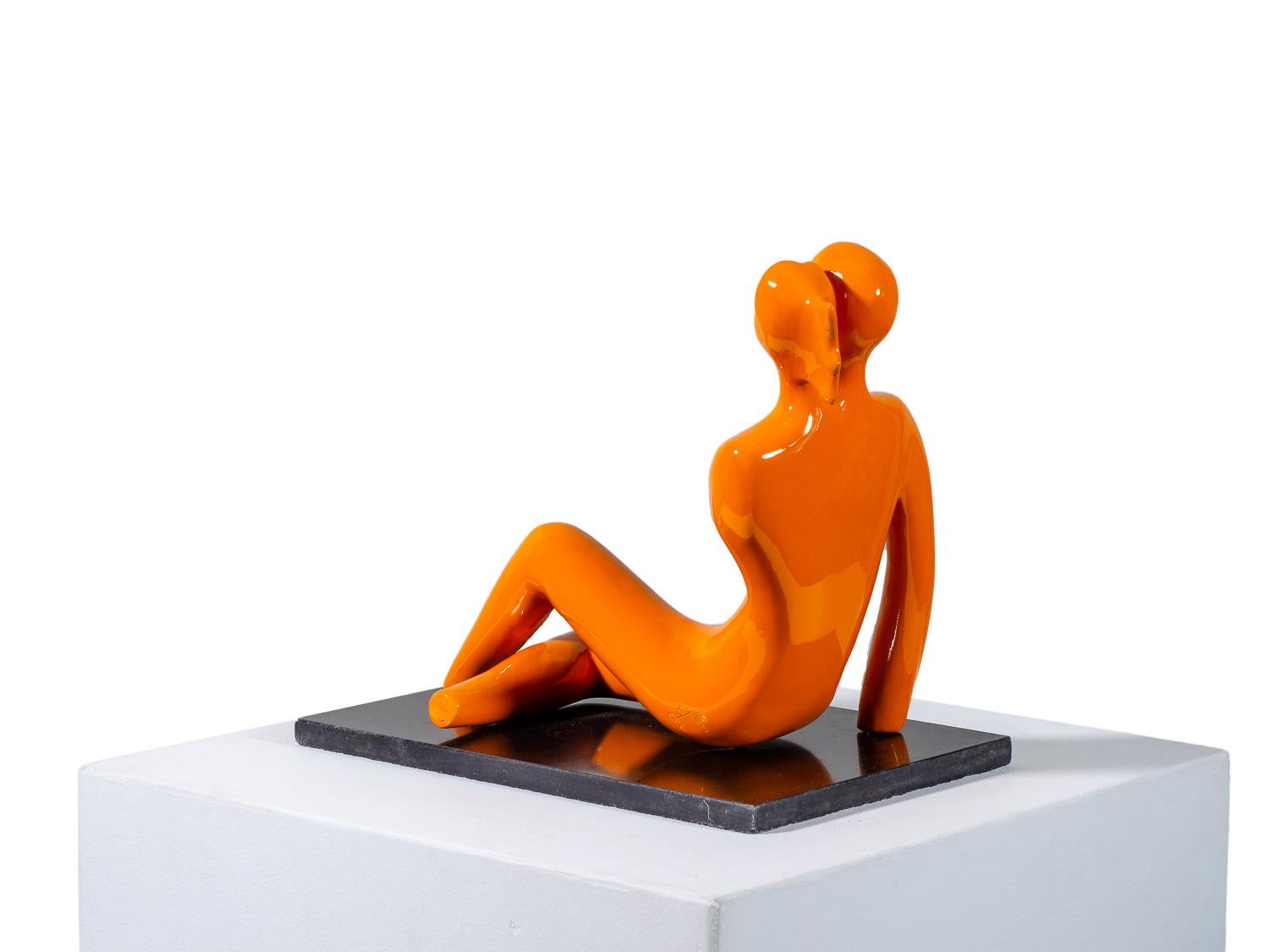 Soul Mates #2 (in orange) When in love their souls and bodies fuse into one. - Gold Figurative Sculpture by Beatriz Gerenstein