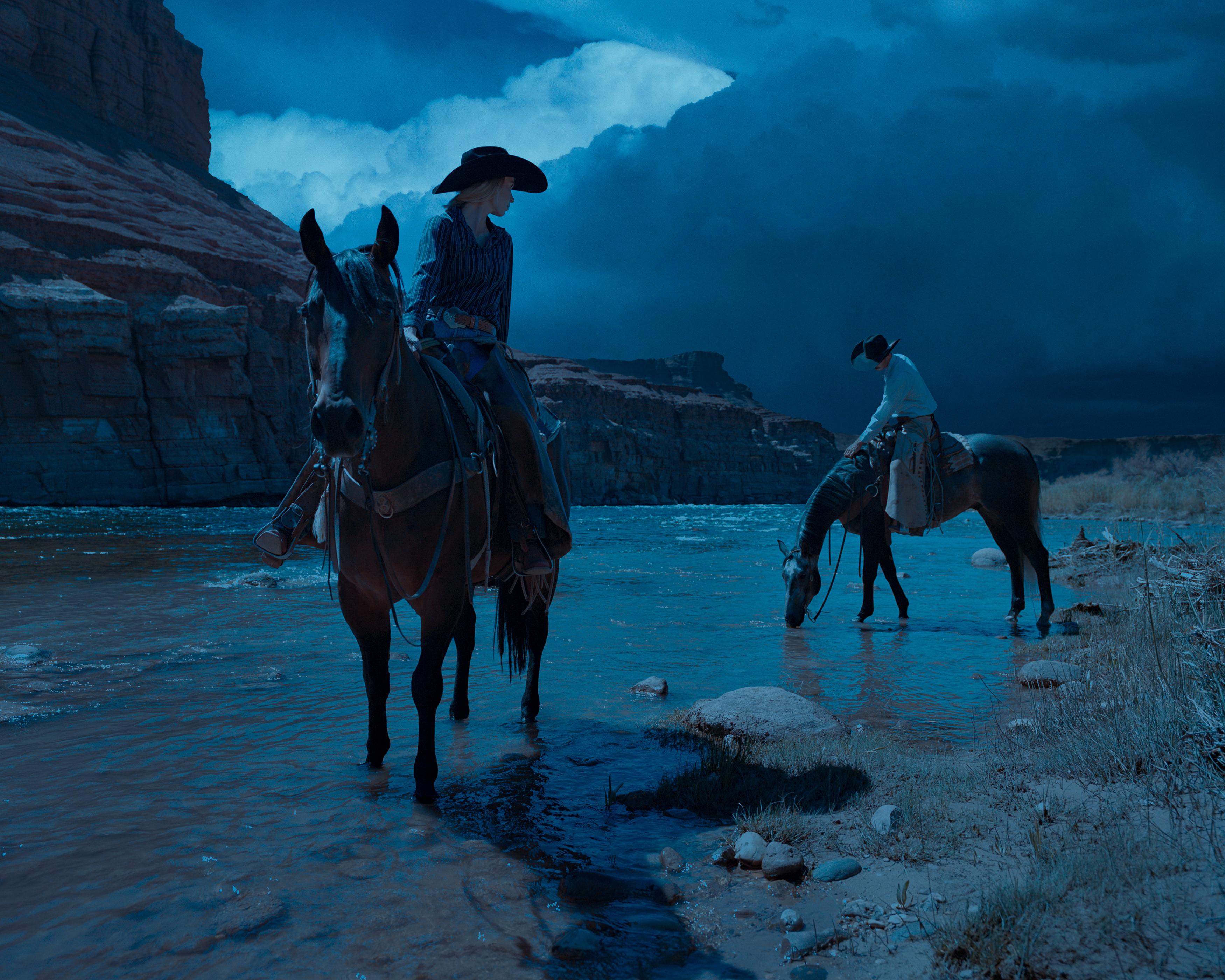 Beau Simmons - Indigo, Fotografie 2025, gedruckt nach