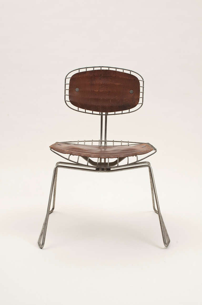 Beaubourg-Stuhl aus Stahl und Leder von Michel Cadestin und Georges Laurent im Zustand „Hervorragend“ im Angebot in Philadelphia, PA