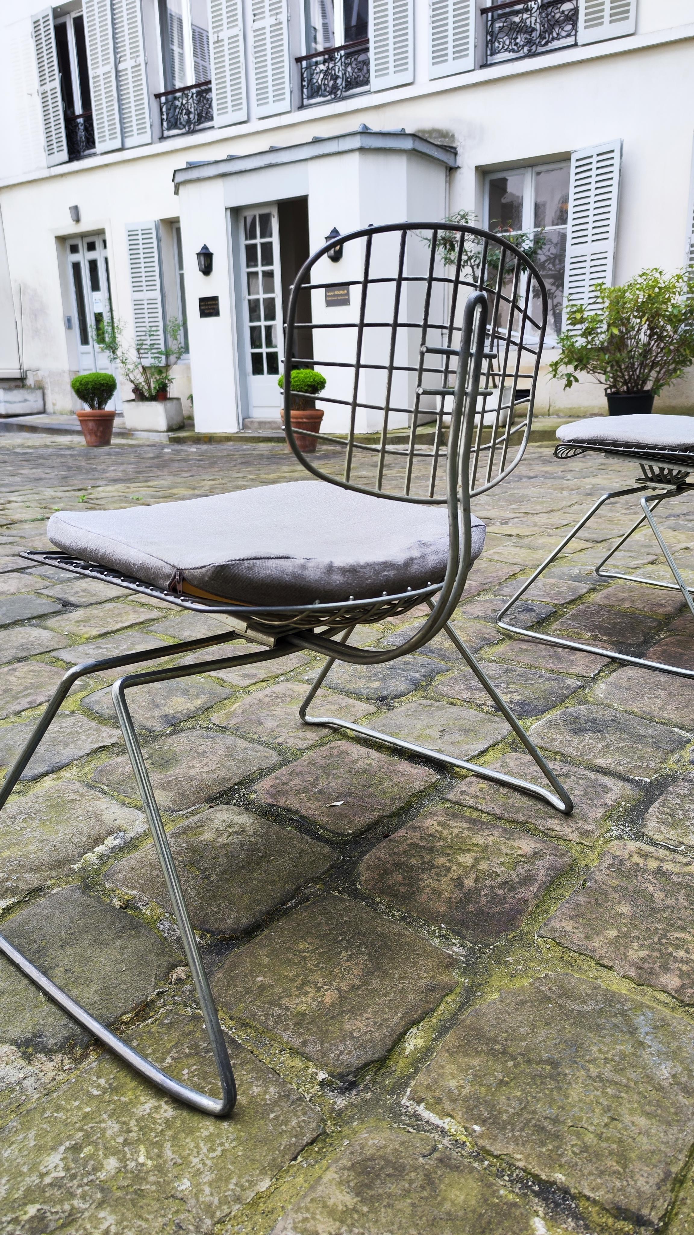 Beaubourg Chair in Steel and Fabric by Michel Cadestin and Georges Laurent For Sale 6