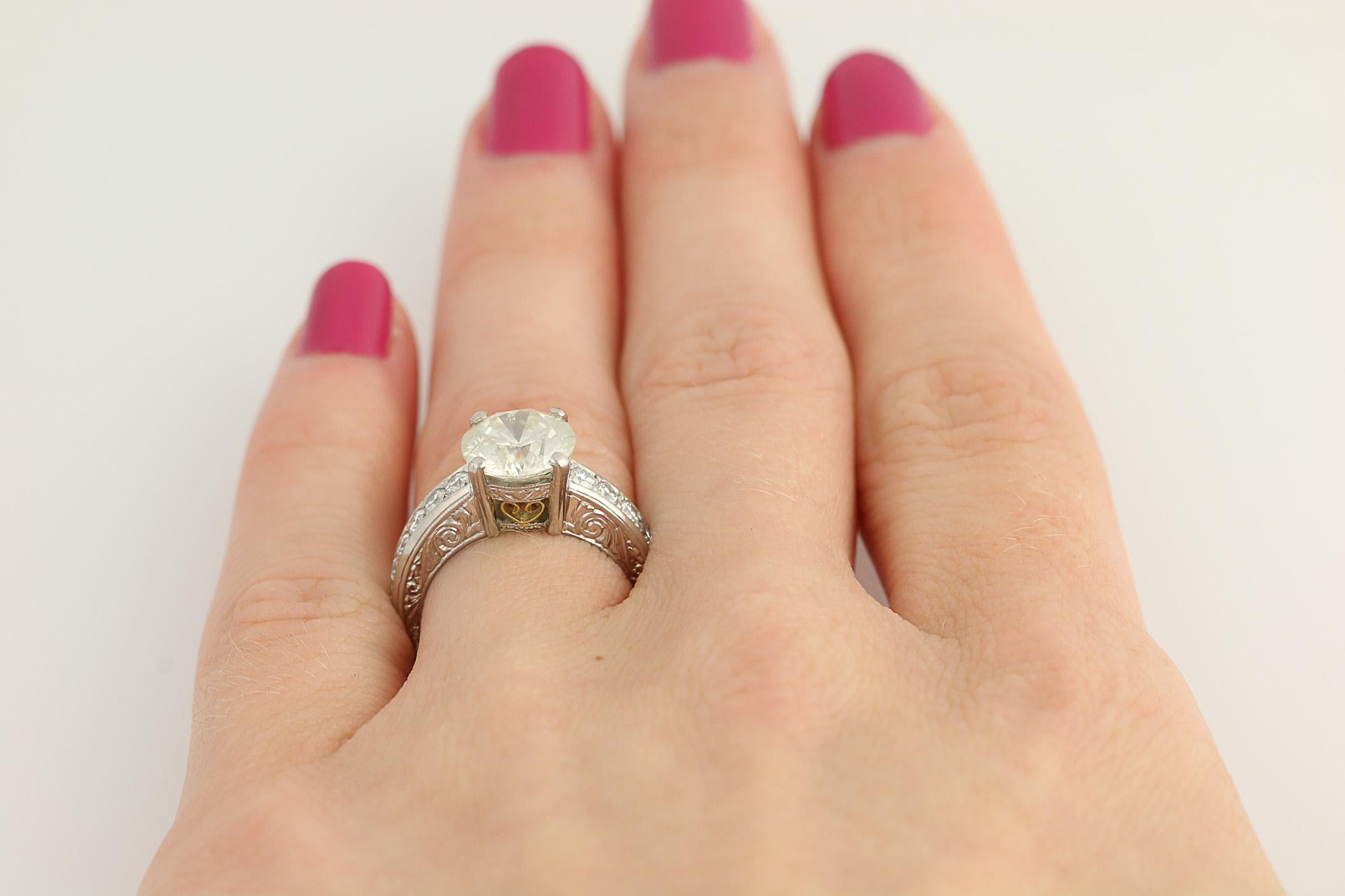 Women's Beaudry Diamond Ring, 900 Platinum and 22 Karat Gold Etched 2.65 Carat