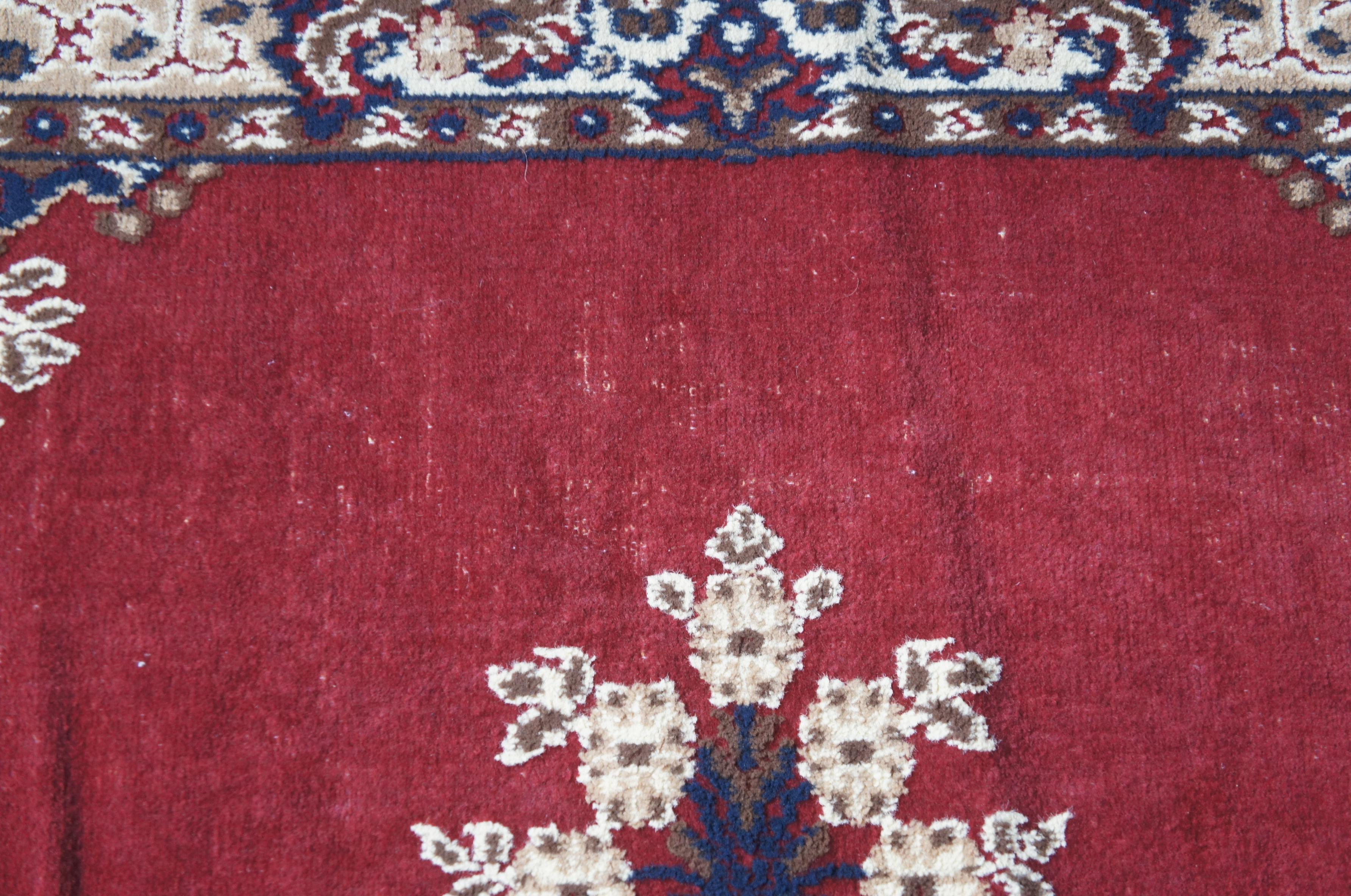 Beaulieu of America Wolefin V 100% Yarn Red Medallion Floral Area Rug Carpet 11' For Sale 1